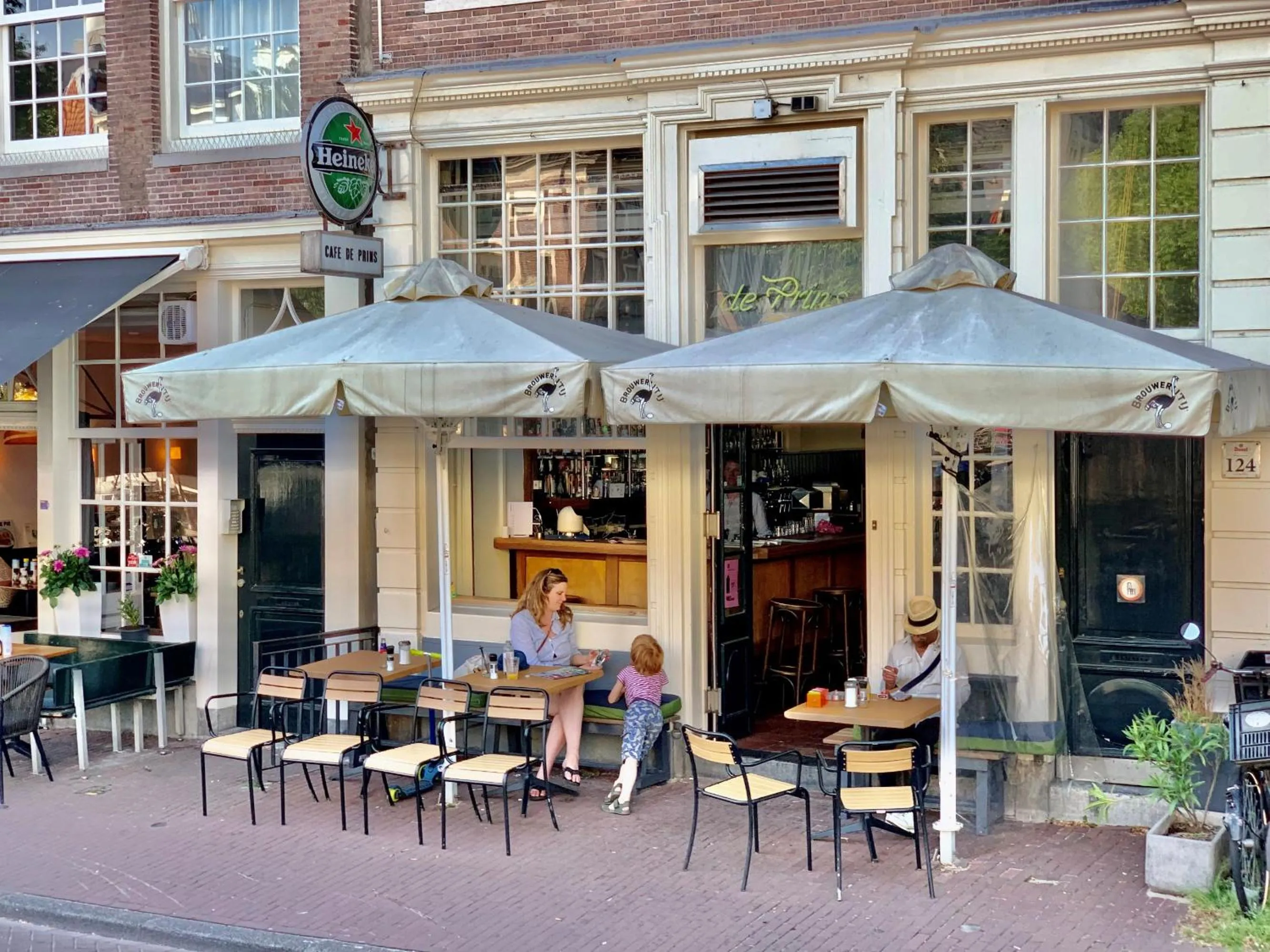 Restaurant/places to eat in Jordan Canal Studio