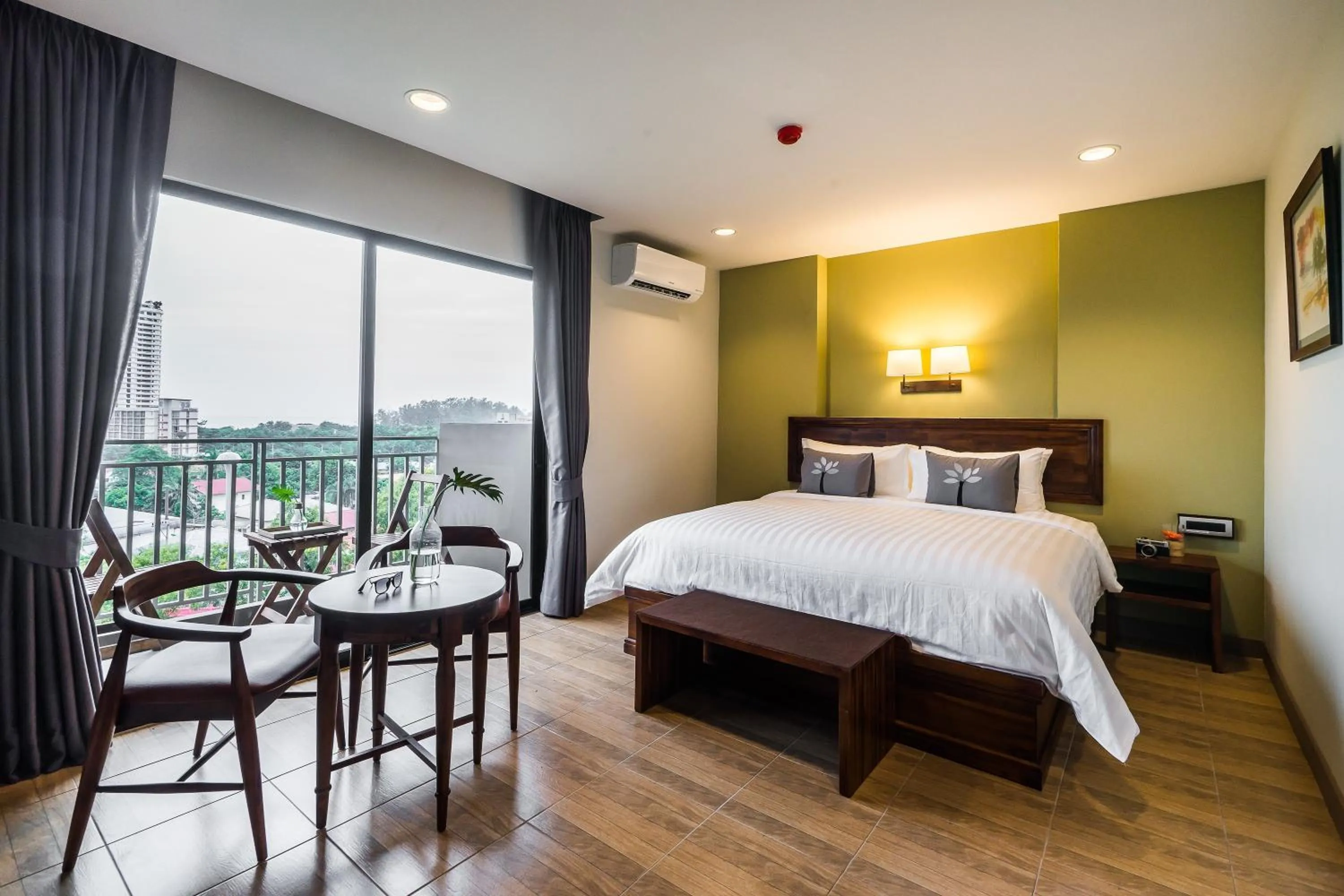 Bedroom, Bed in Olive Tree Hotel Pattaya