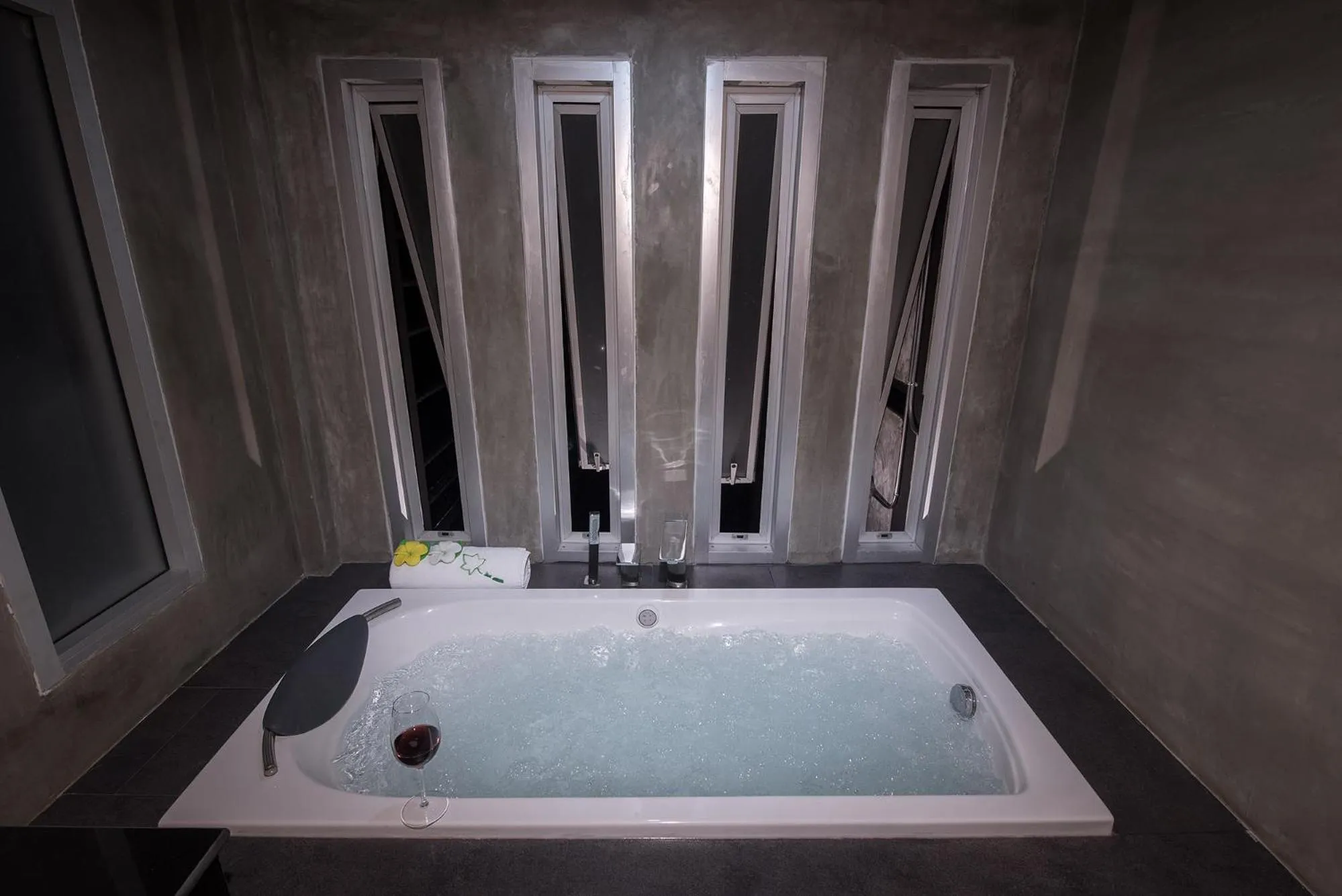 Vino Neste Private Pool Villas