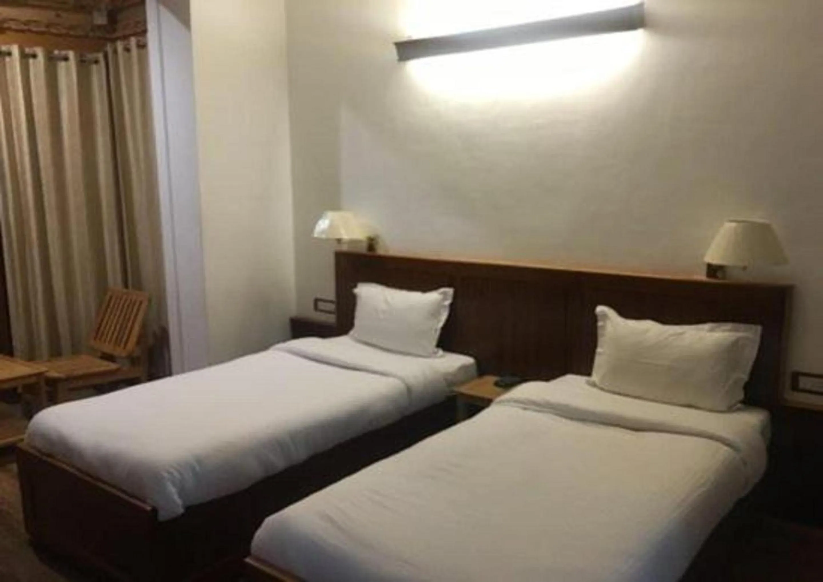 Bedroom, Bed in Himalayan Retreat-Karzoo