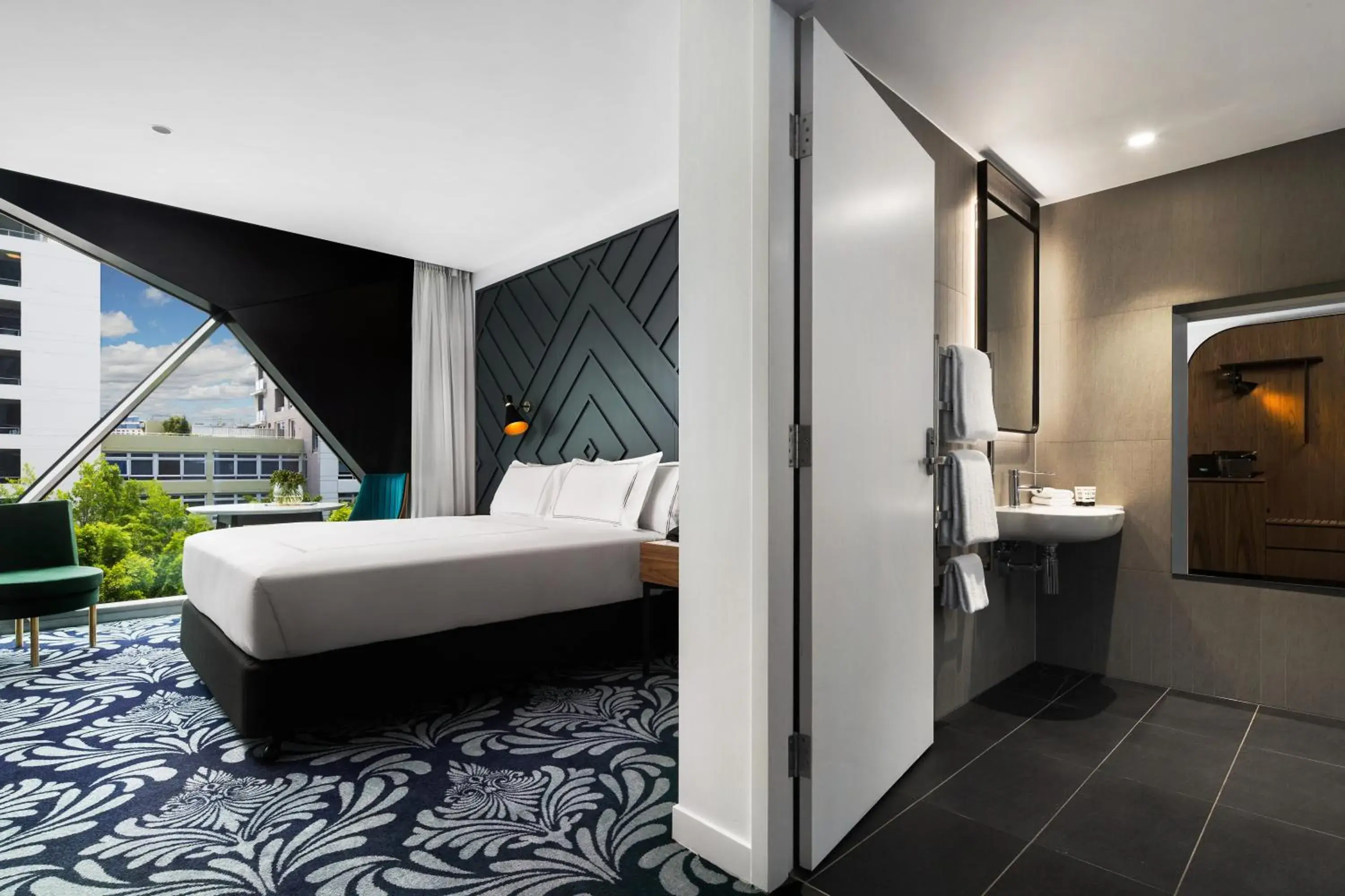 Queen Banksia Deluxe Room - Mobility Accessible in West Hotel Sydney, Curio Collection by Hilton Queen Banksia Deluxe Room - Mobility Accessible in West Hotel Sydney, Curio Collection by Hilton