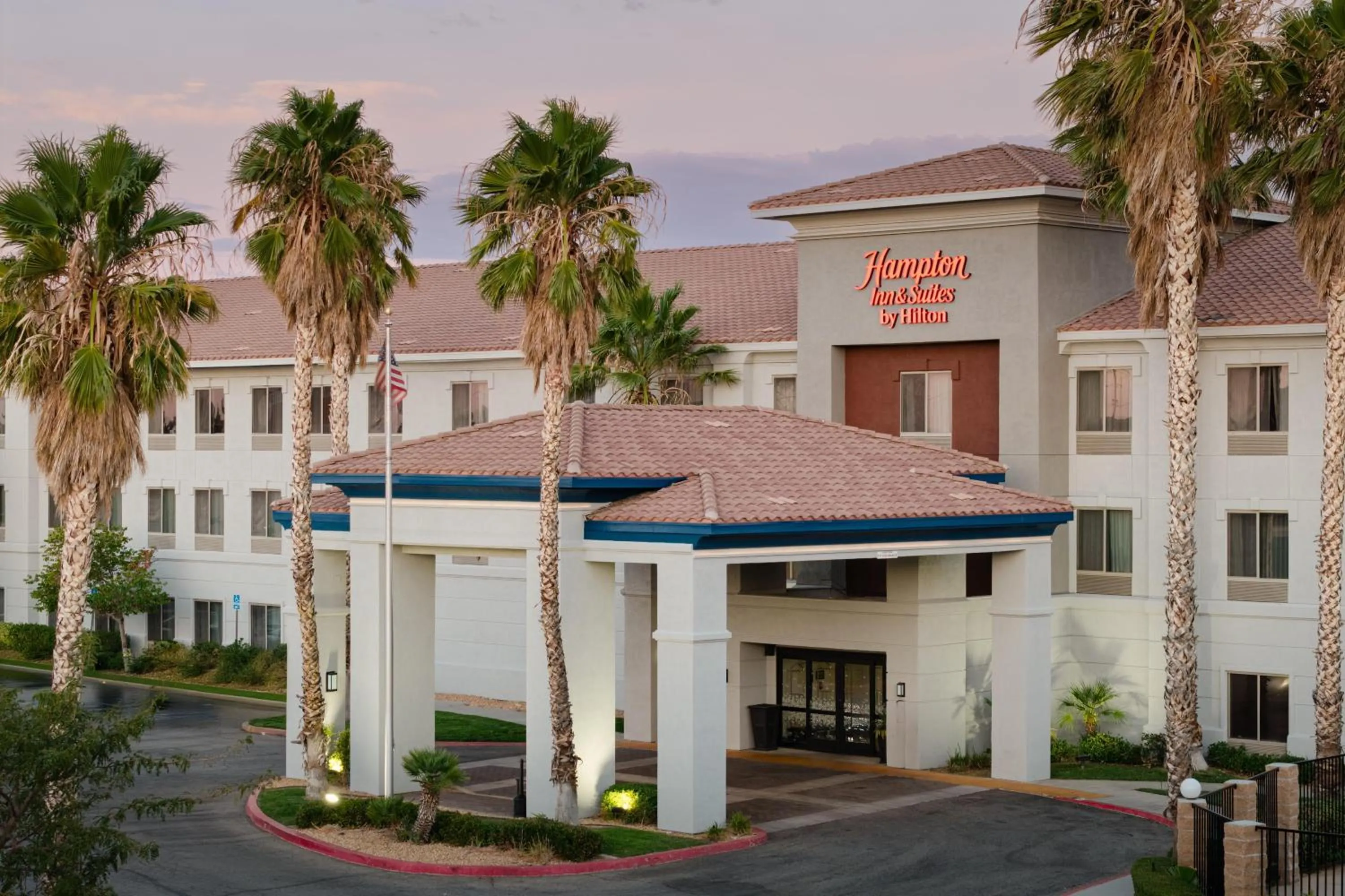 Property building in Hampton Inn & Suites Palmdale