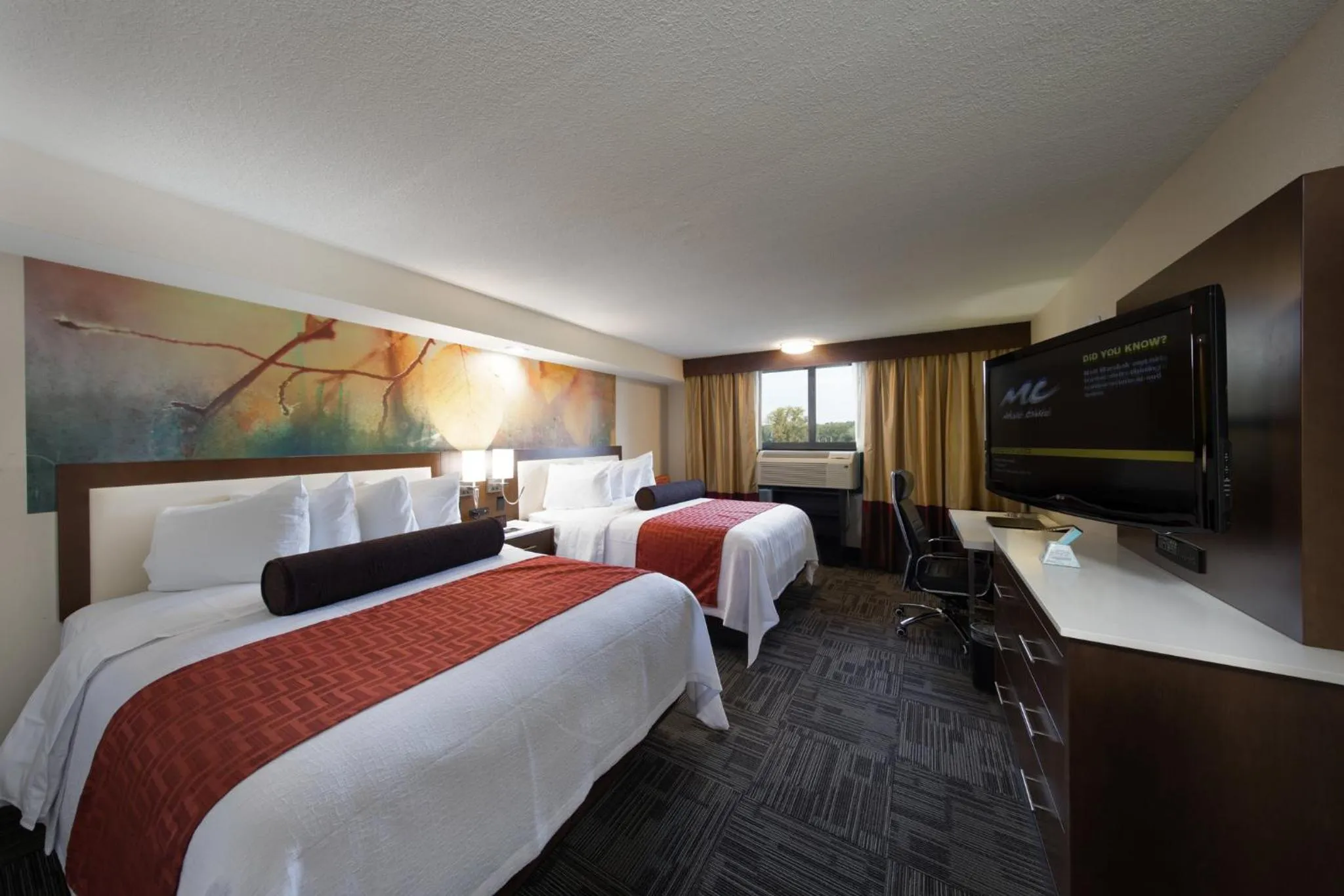 Photo of the whole room, Bed in Holiday Inn Brookfield - Milwaukee by IHG