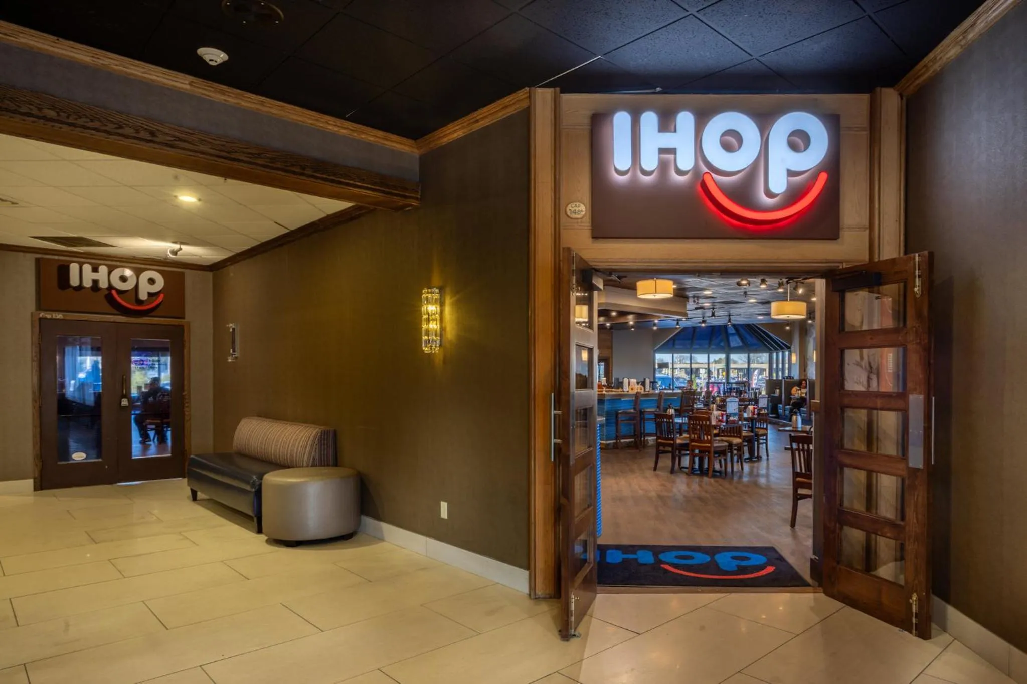Restaurant/places to eat in Holiday Inn Brookfield - Milwaukee by IHG