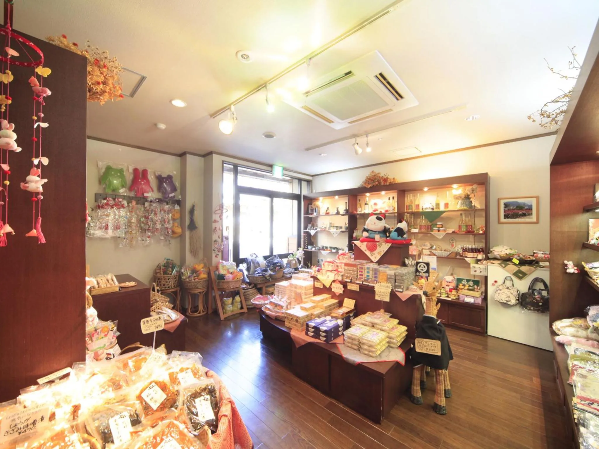 On-site shops in Hotel Tsubakino