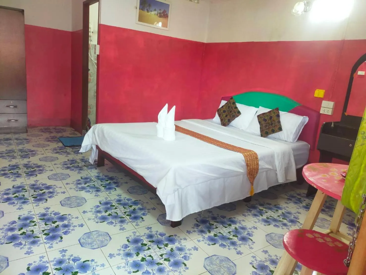 Bed in Sabaydee House at Pai