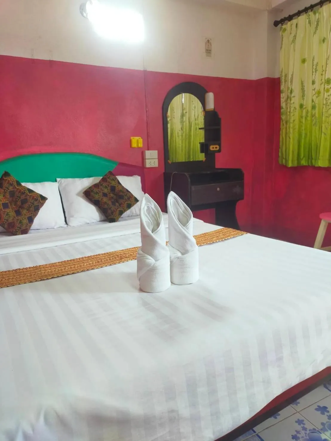 Bed in Sabaydee House at Pai