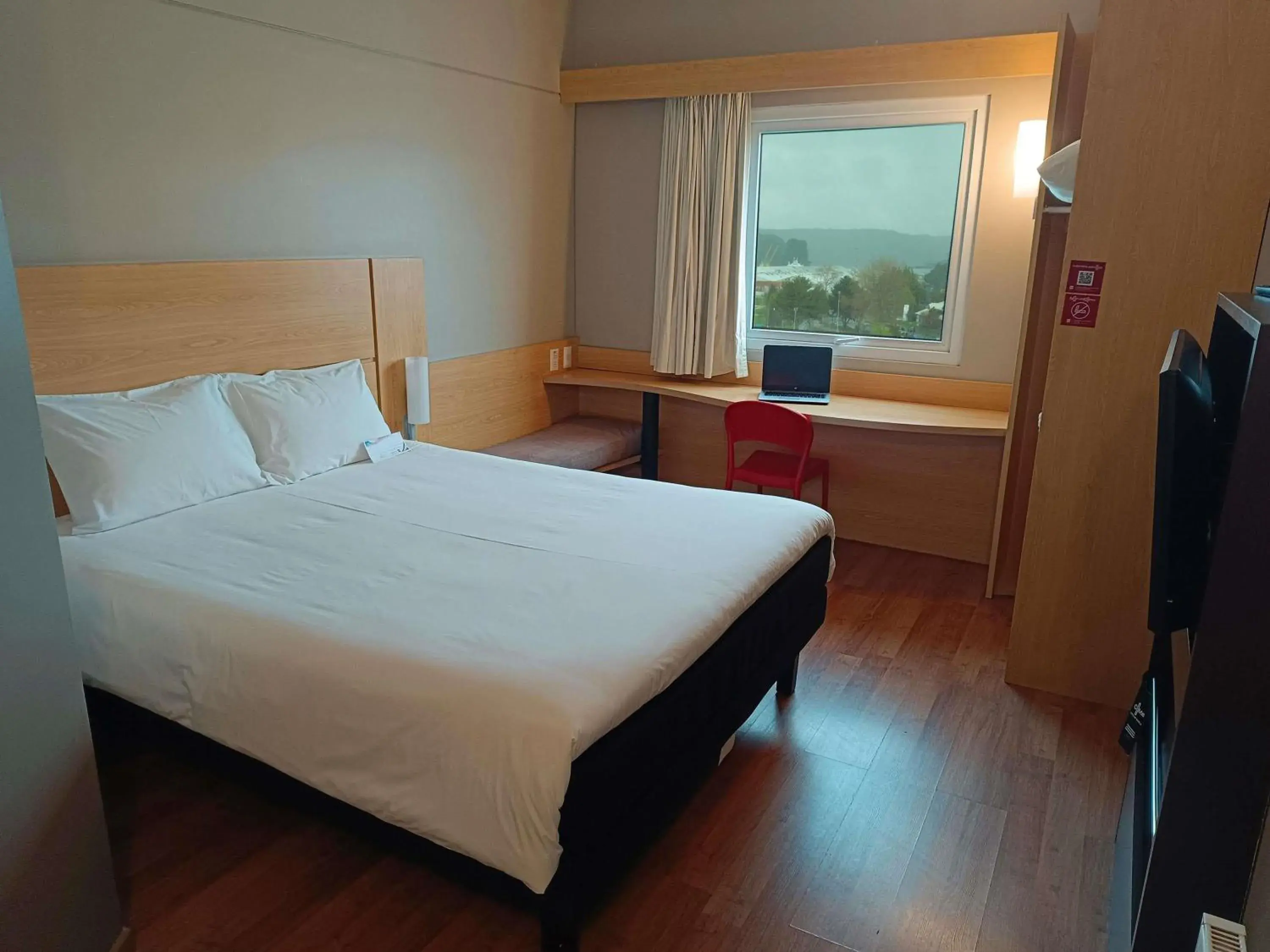 Standard Double Room in ibis Puerto Montt Standard Double Room in ibis Puerto Montt
