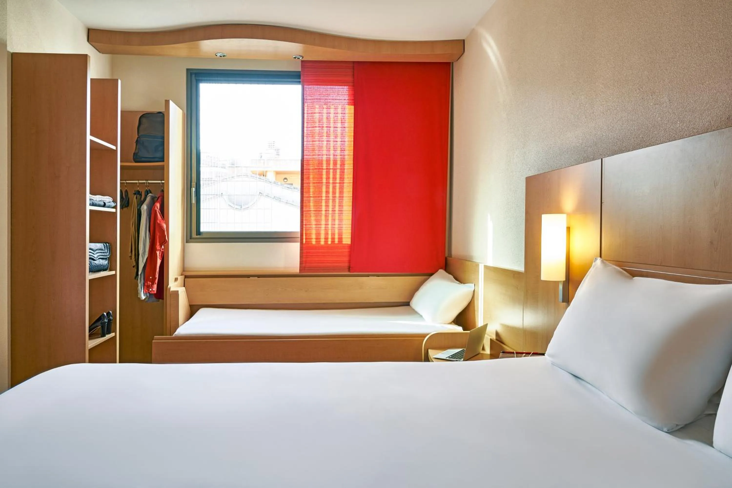 Decorative detail, Bed in Ibis Barcelona Centro (Sagrada Familia)