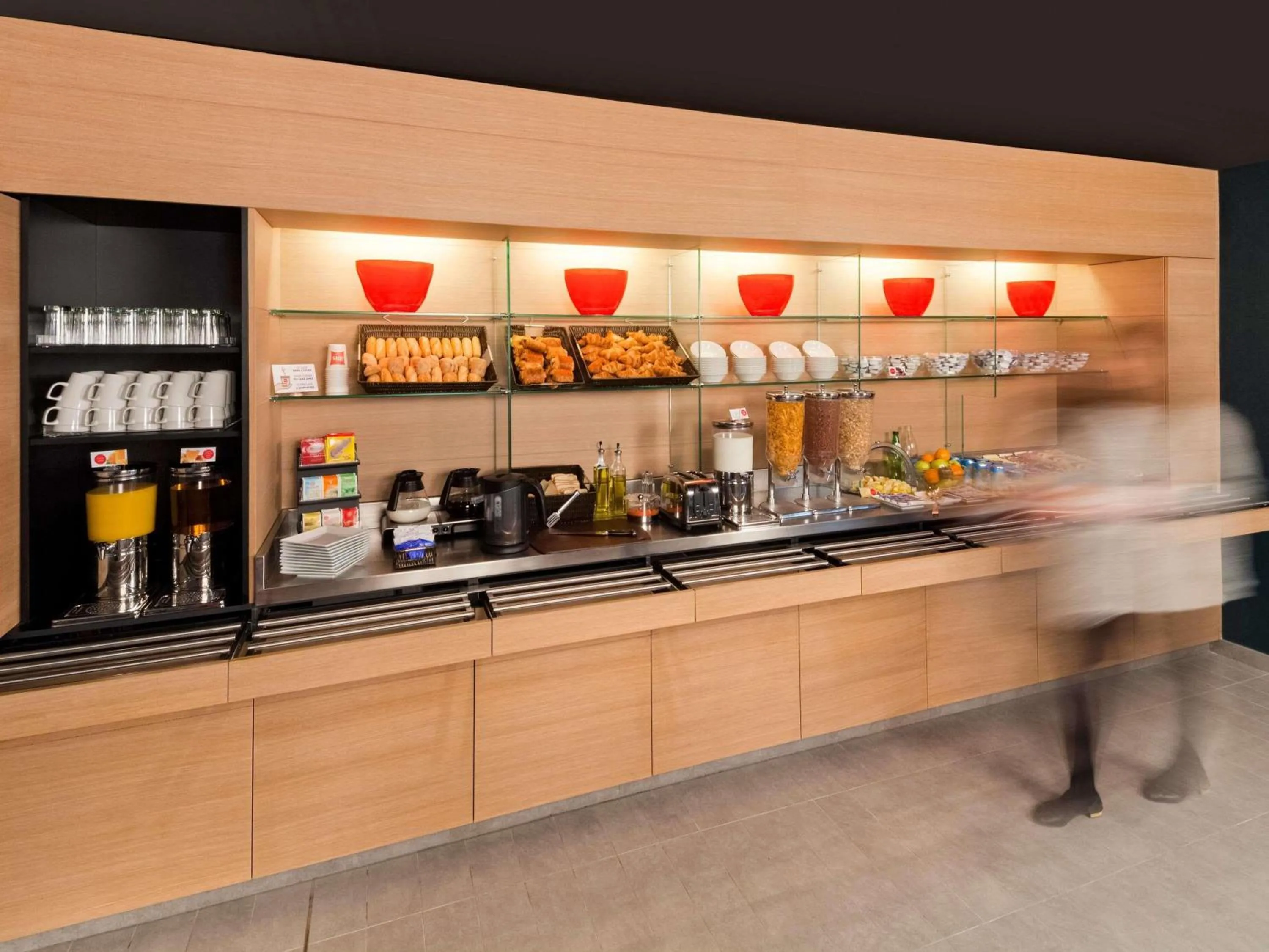 Breakfast in Ibis Barcelona Centro (Sagrada Familia)