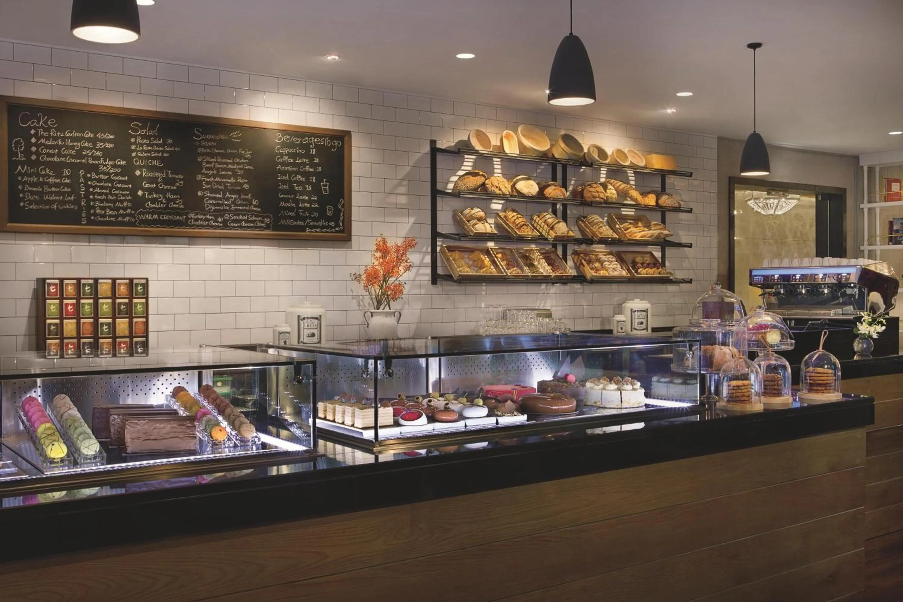 Restaurant/places to eat in The Ritz-Carlton, Dubai International Financial Centre