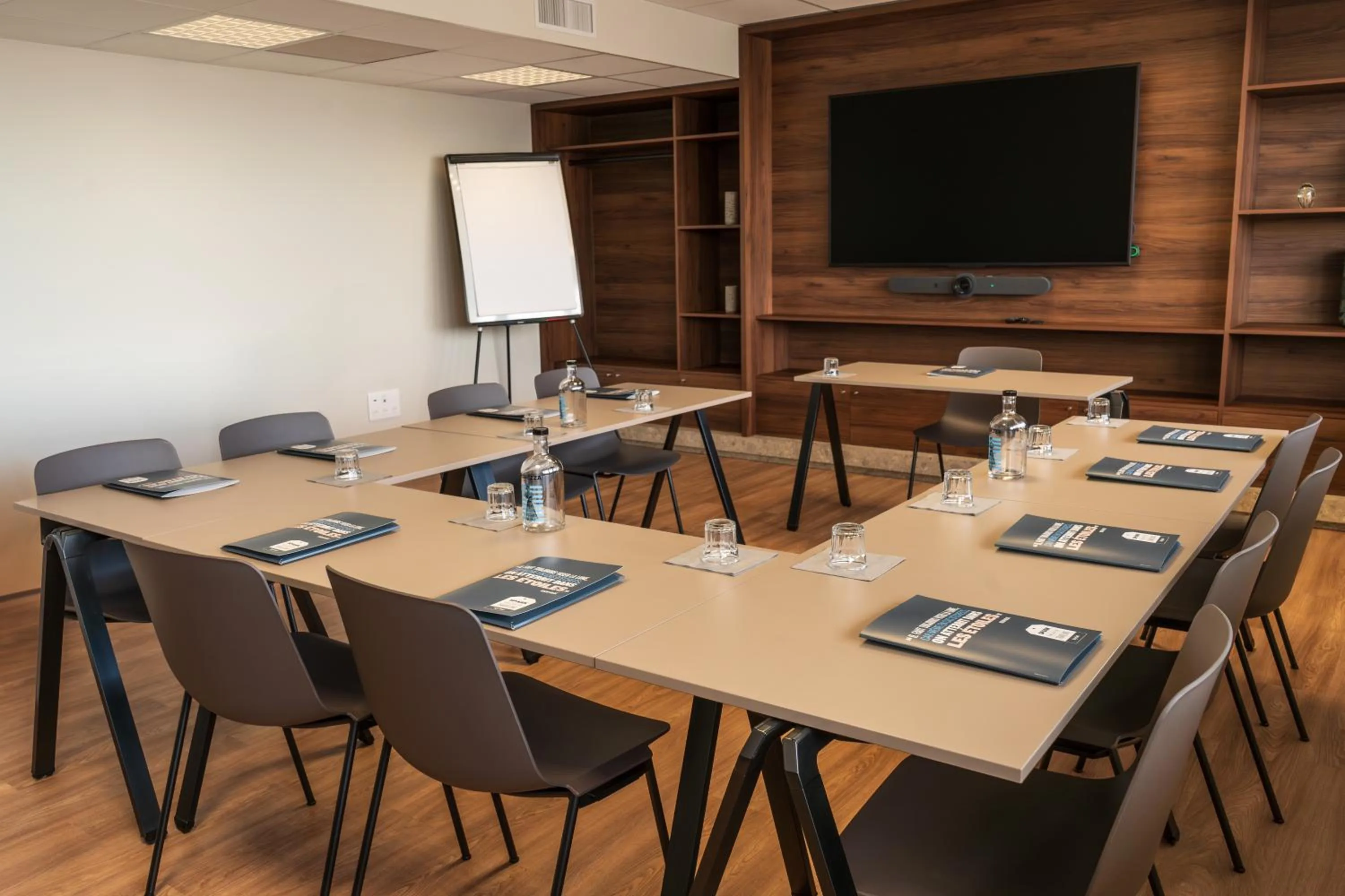 Meeting/conference room in Kyriad Montpellier Sud - A709