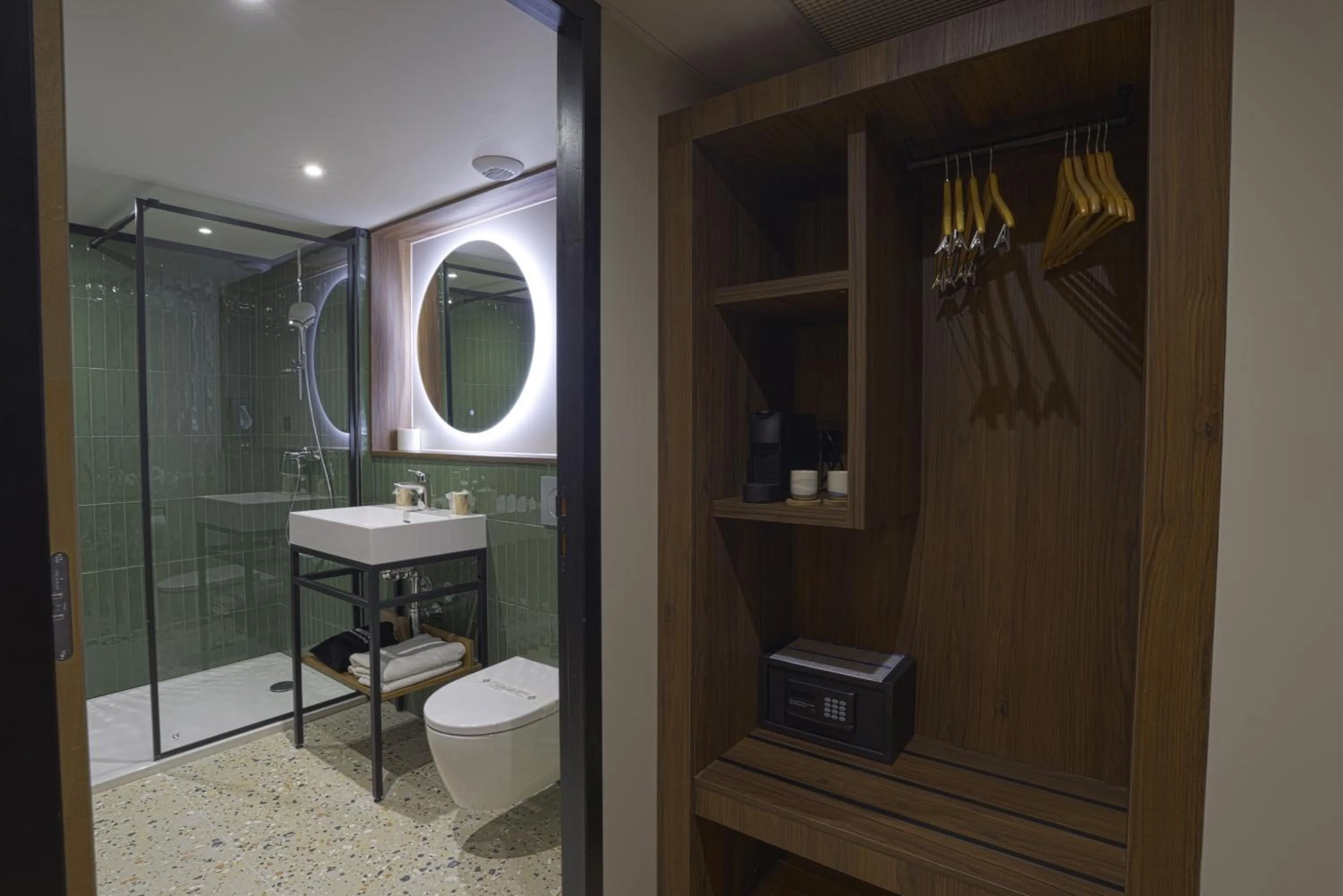 Bathroom in Kyriad Montpellier Sud - A709