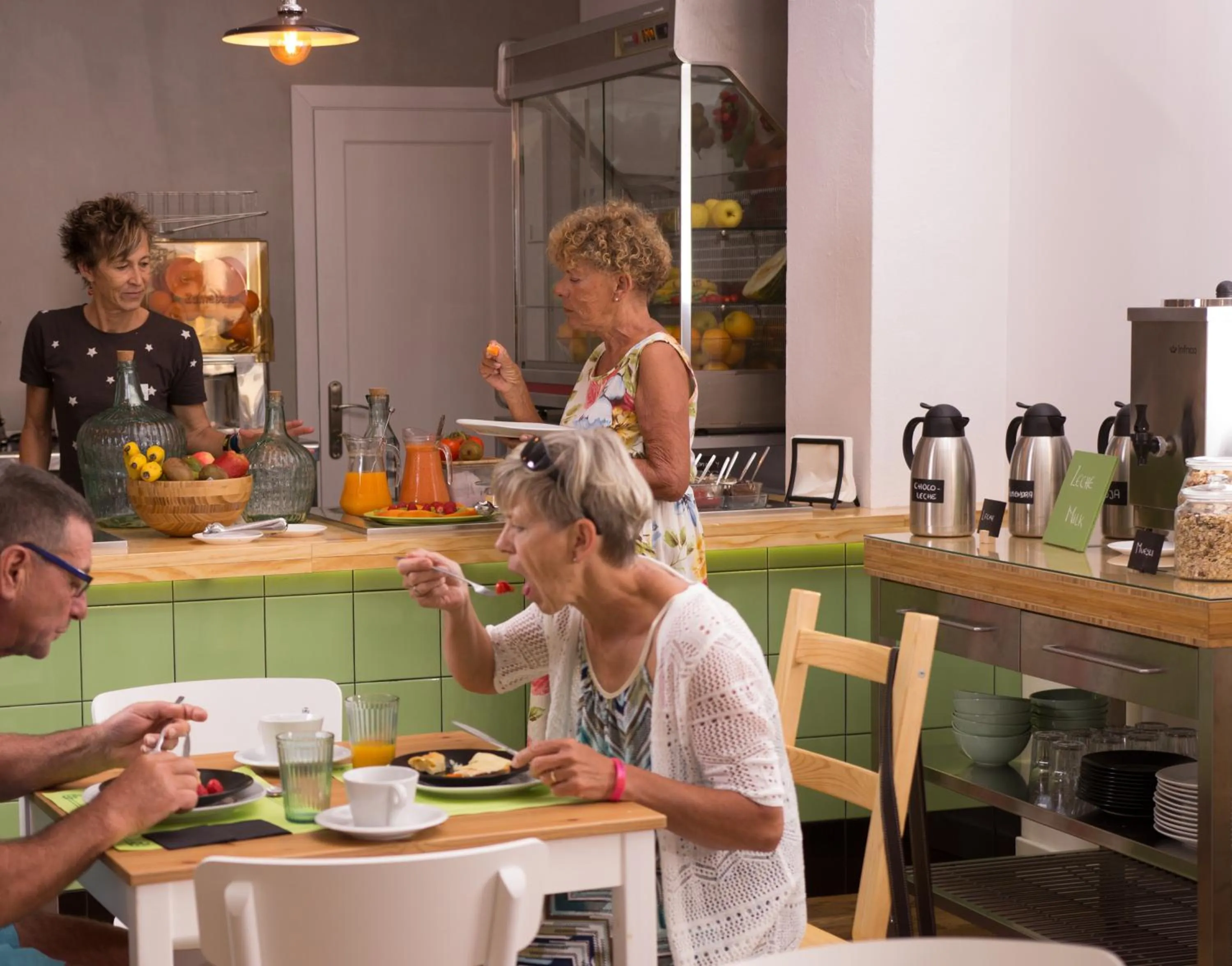 Breakfast in Apartamentos Adjovimar