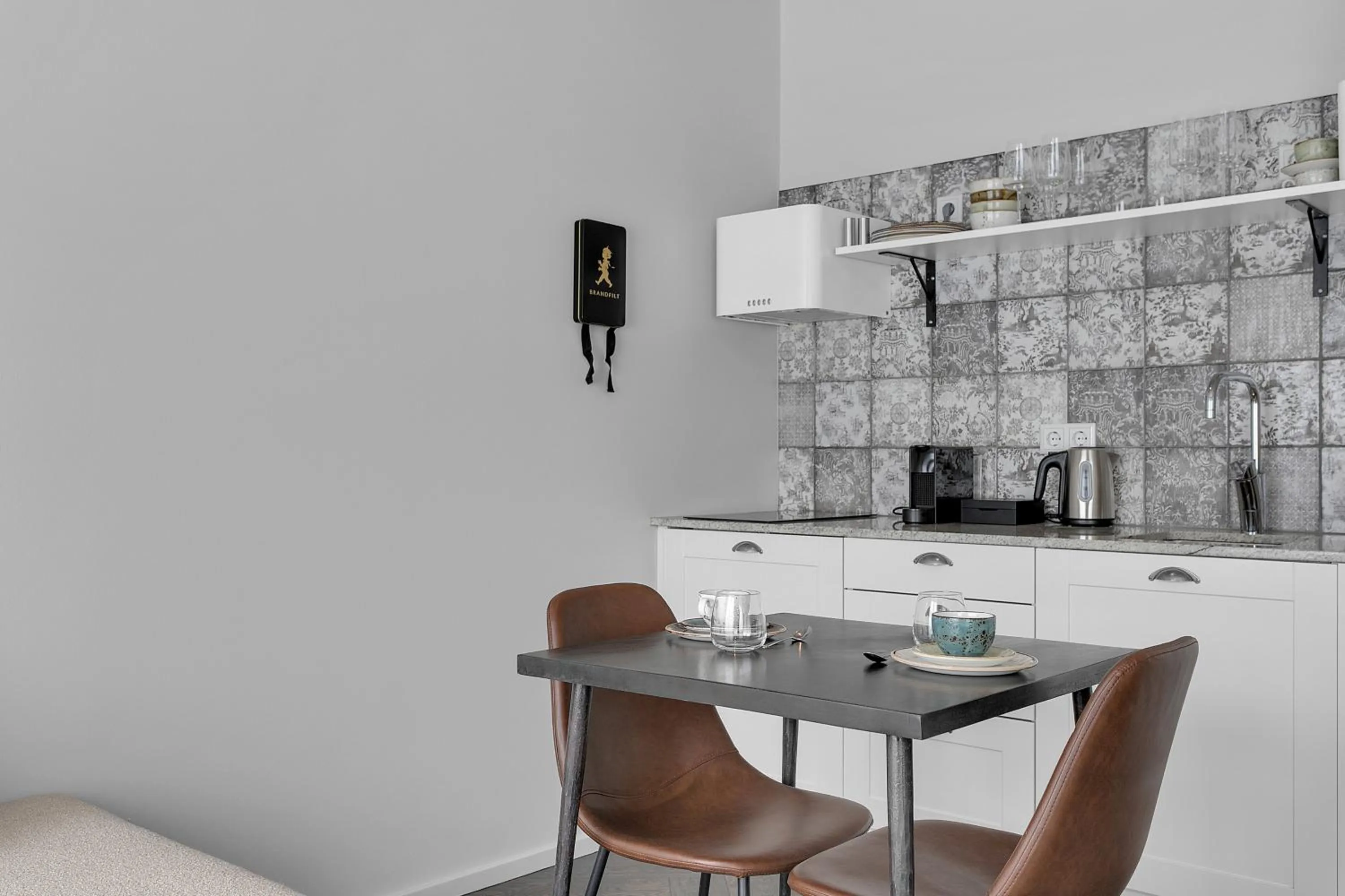 Kitchen or kitchenette in The Swan House by Heimaleiga