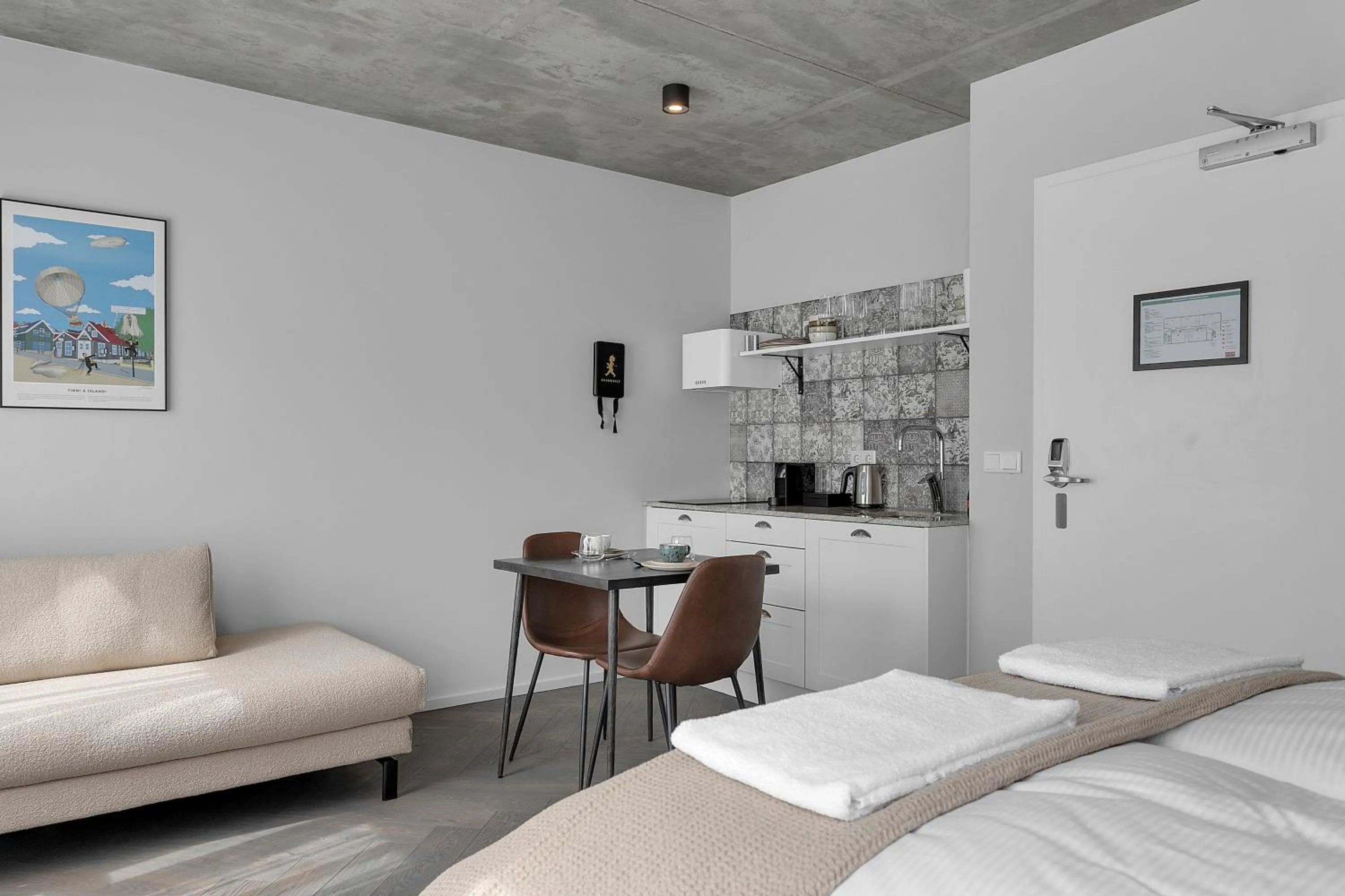 Bed in The Swan House by Heimaleiga