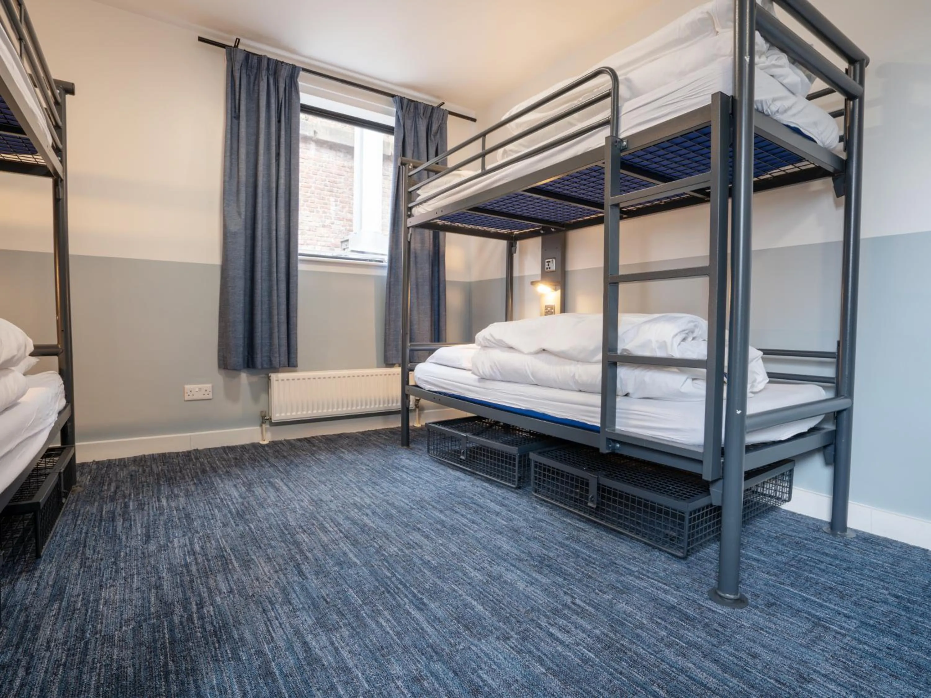 Bedroom, Bed in YHA Manchester