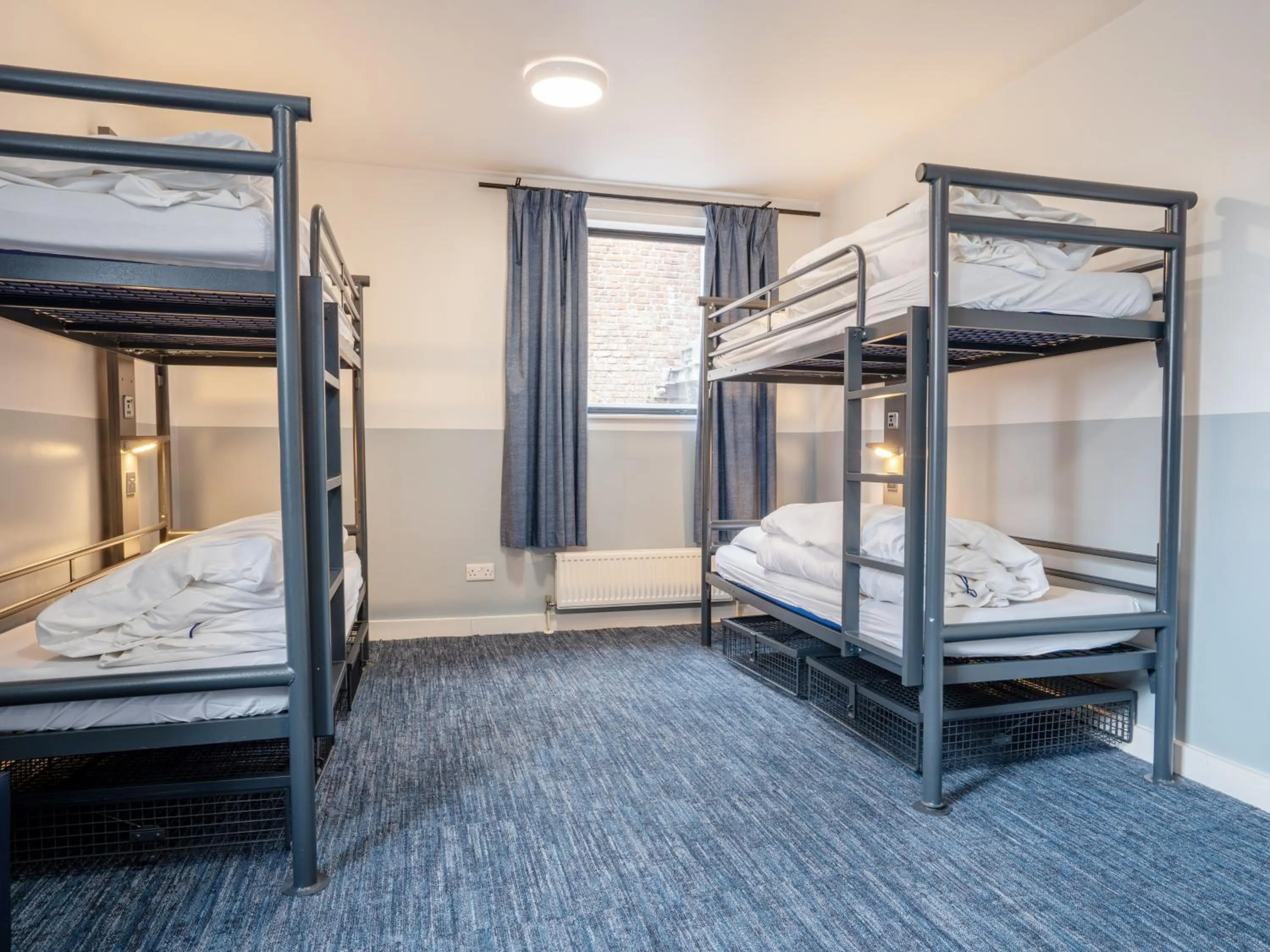 Bedroom, Bed in YHA Manchester