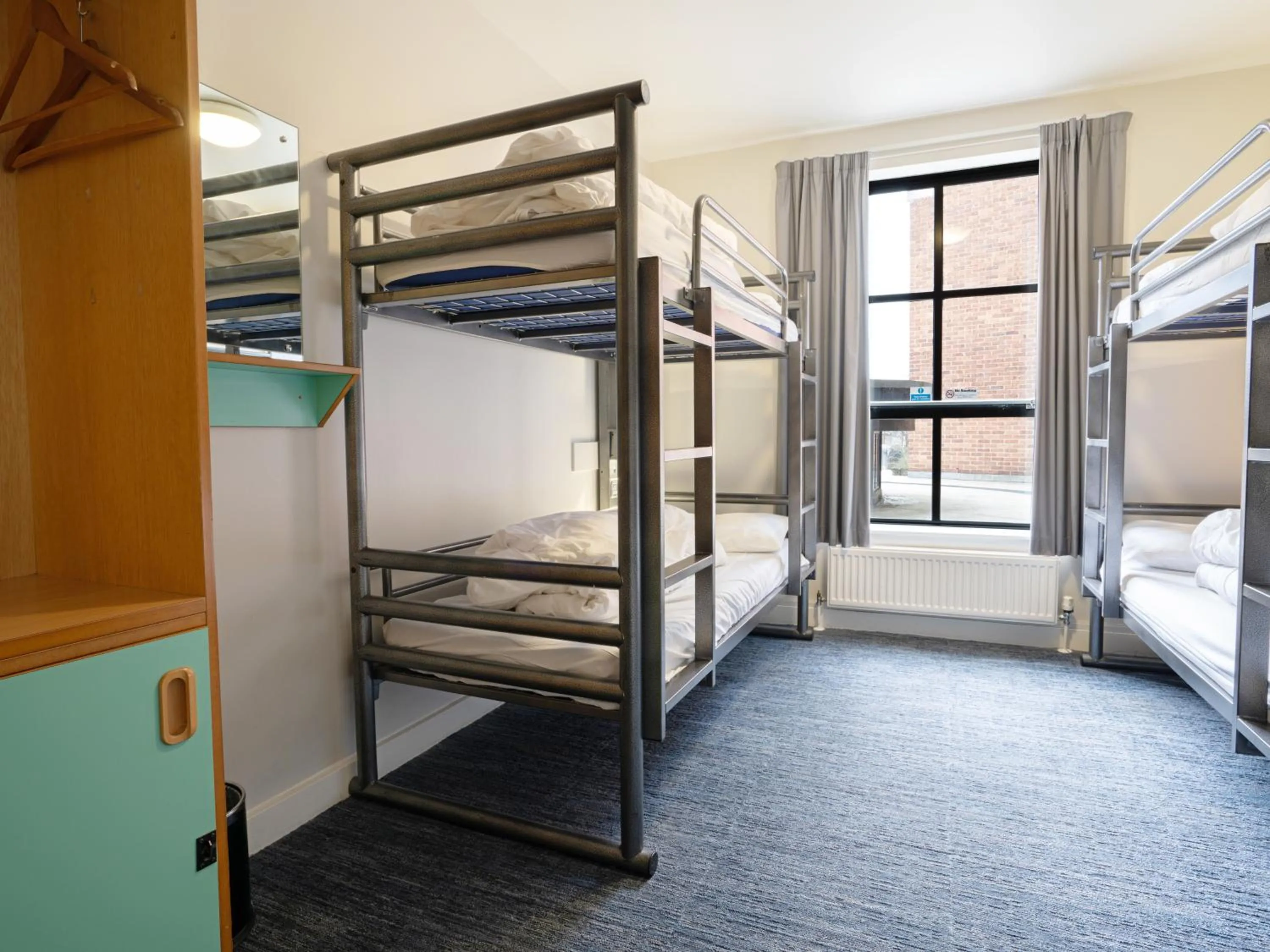 Bedroom, Bed in YHA Manchester