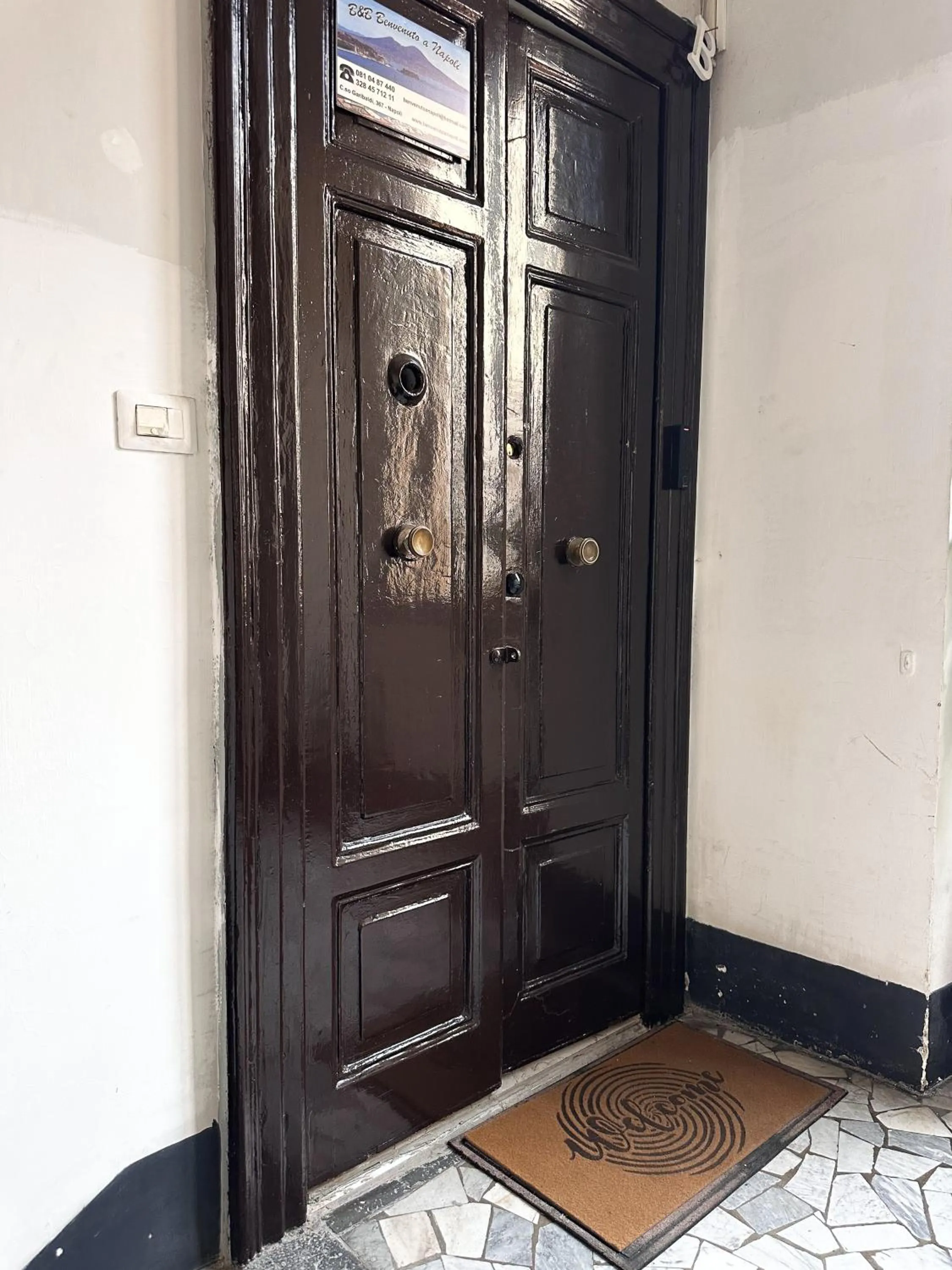 Facade/entrance in Benvenuto a Napoli