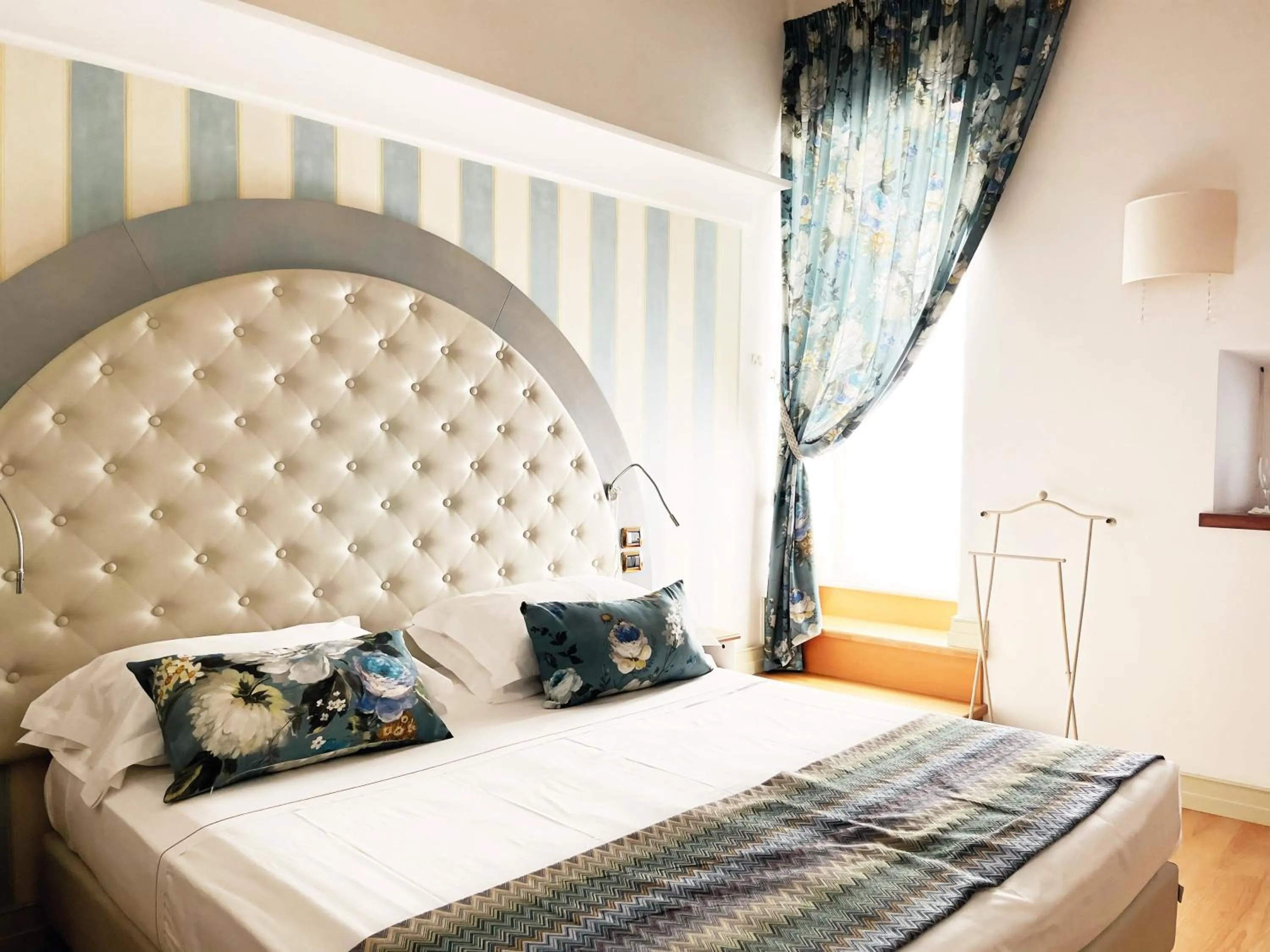 Bed in Villa Euchelia