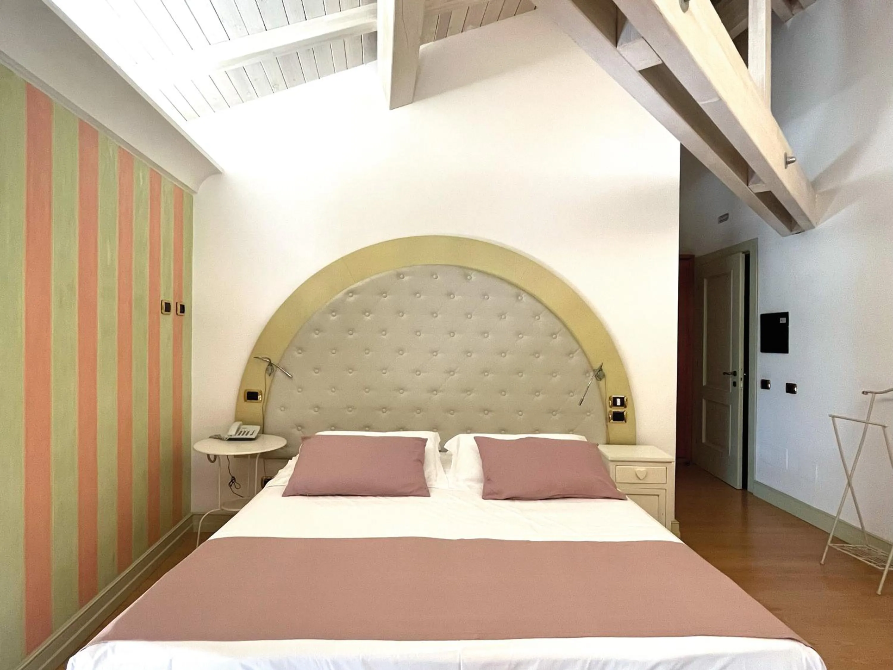 Bed in Villa Euchelia