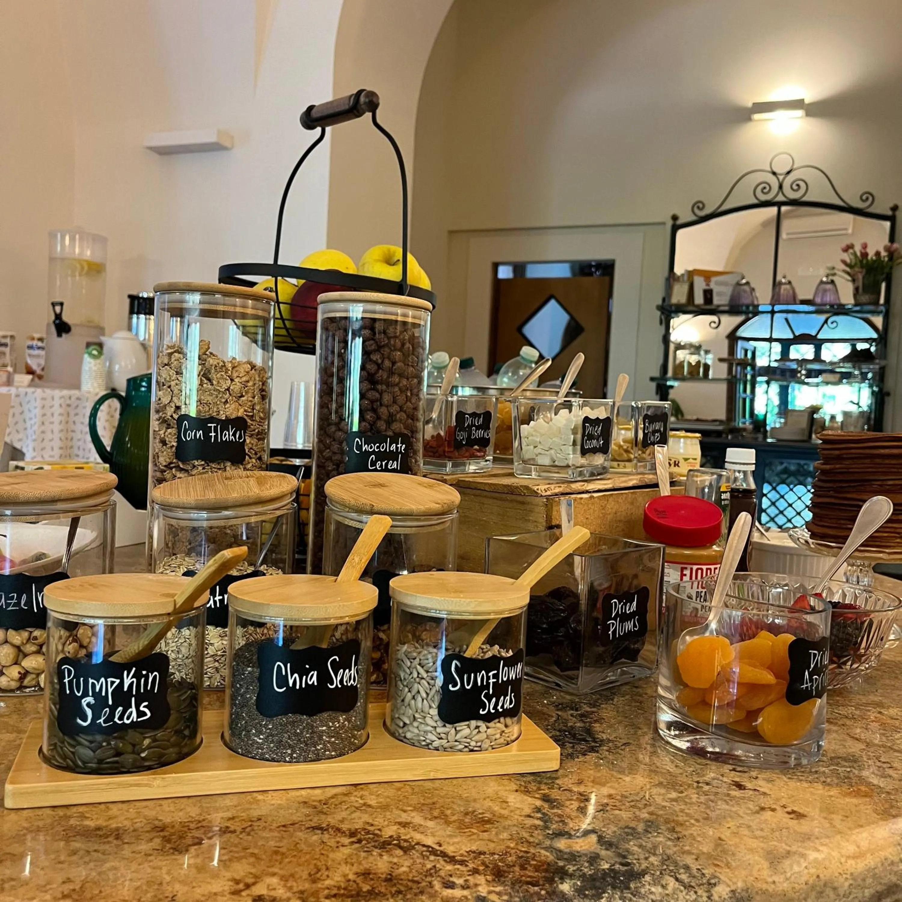 Breakfast in Villa Euchelia