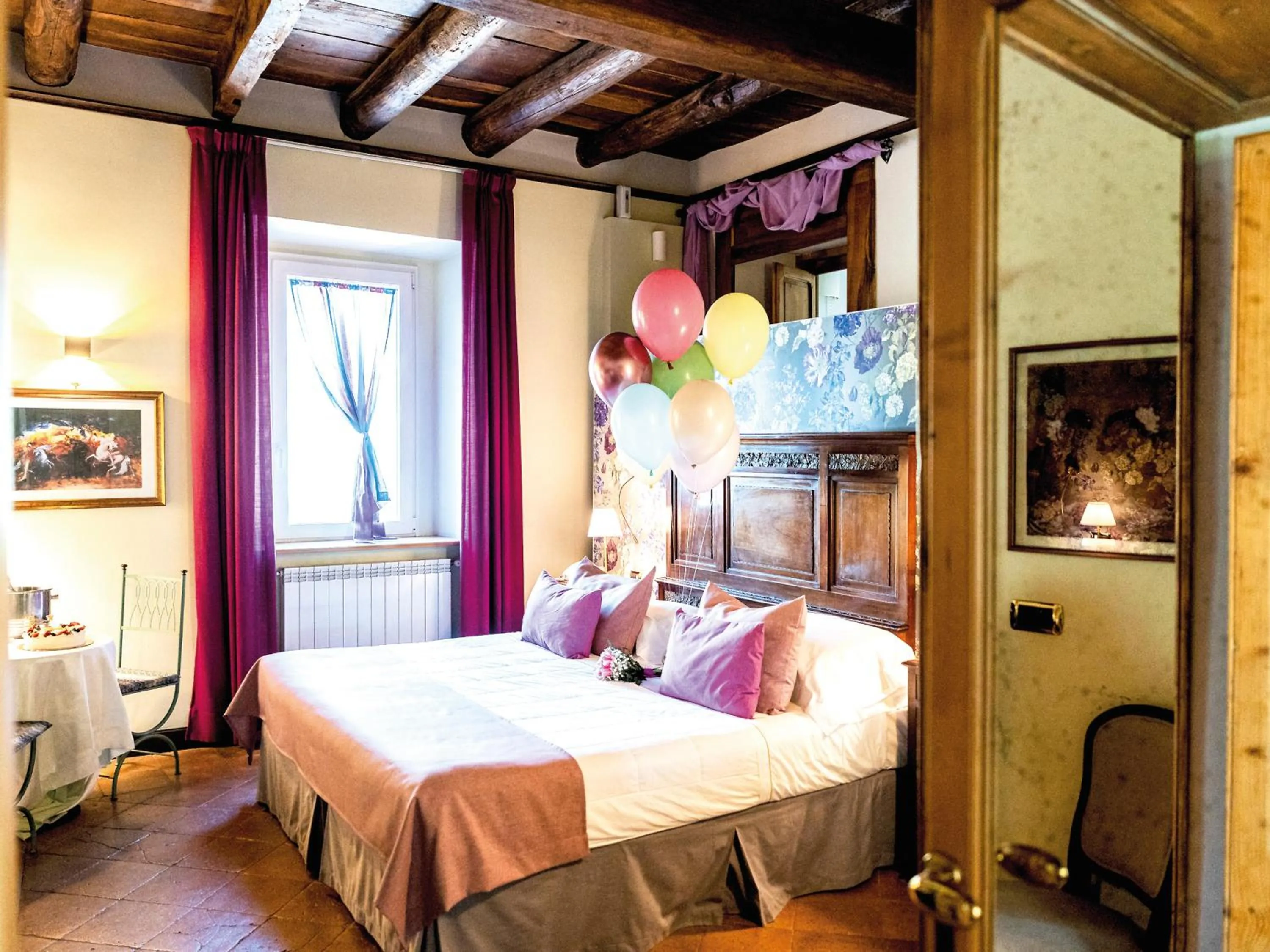 Bed in Villa Euchelia