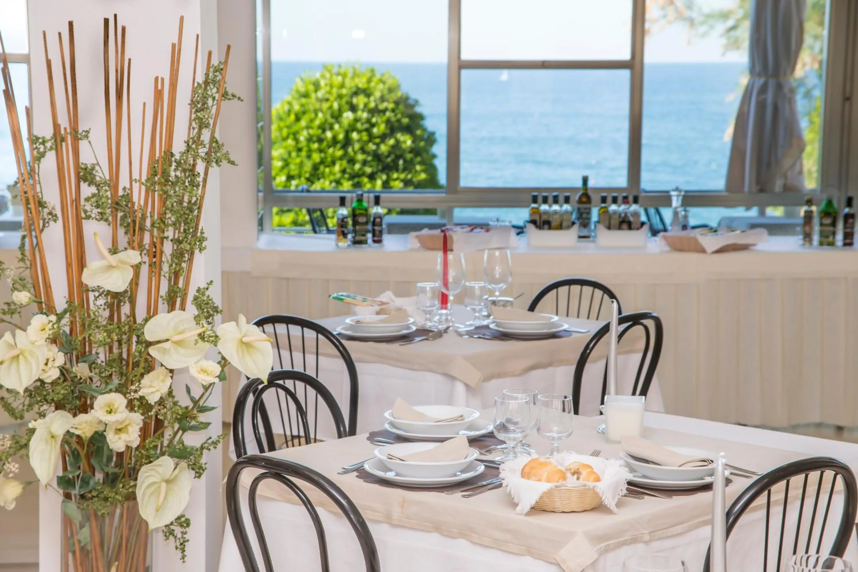 Restaurant/places to eat in Hotel Adler