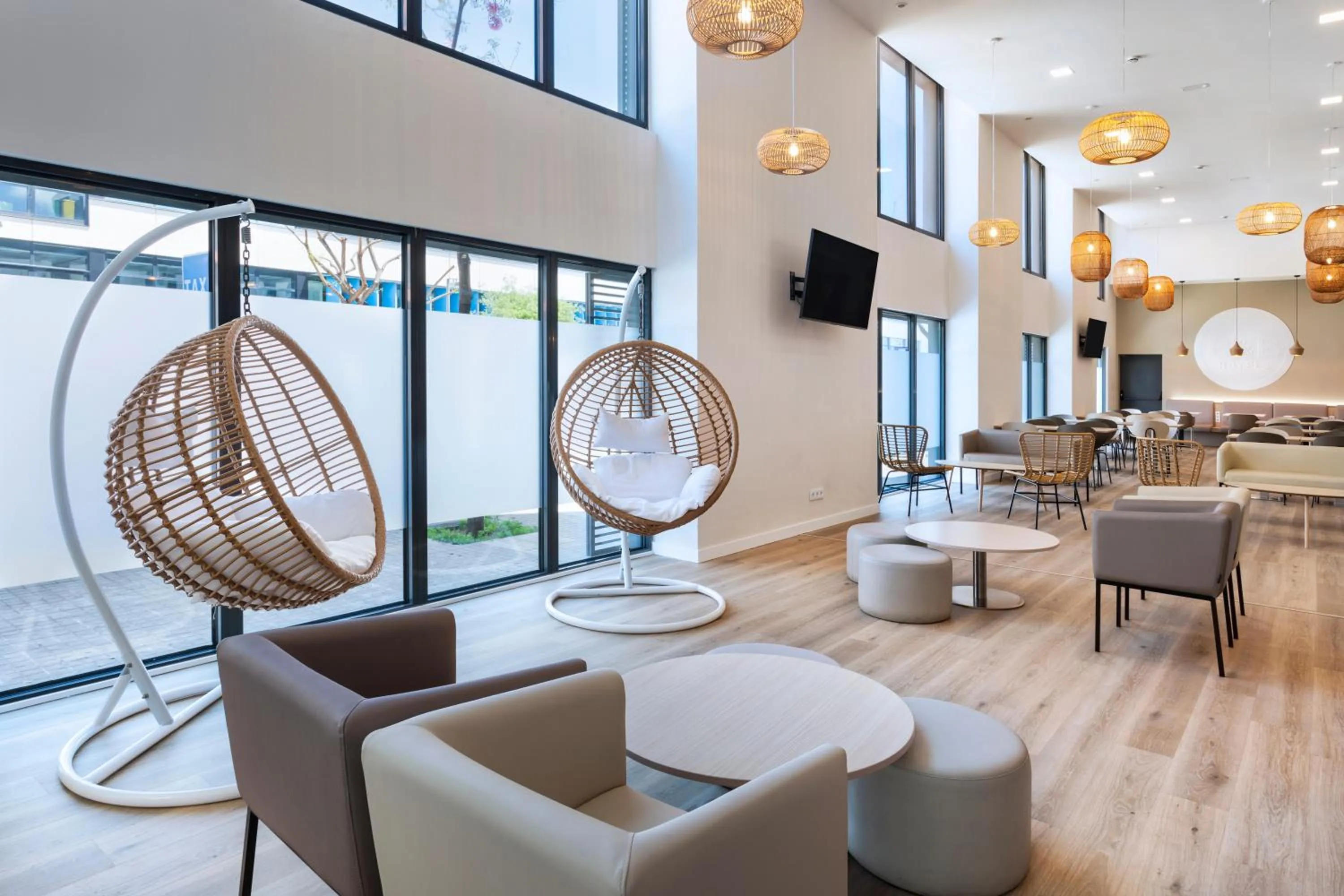 Living room in B&B HOTEL Barcelona Mataro