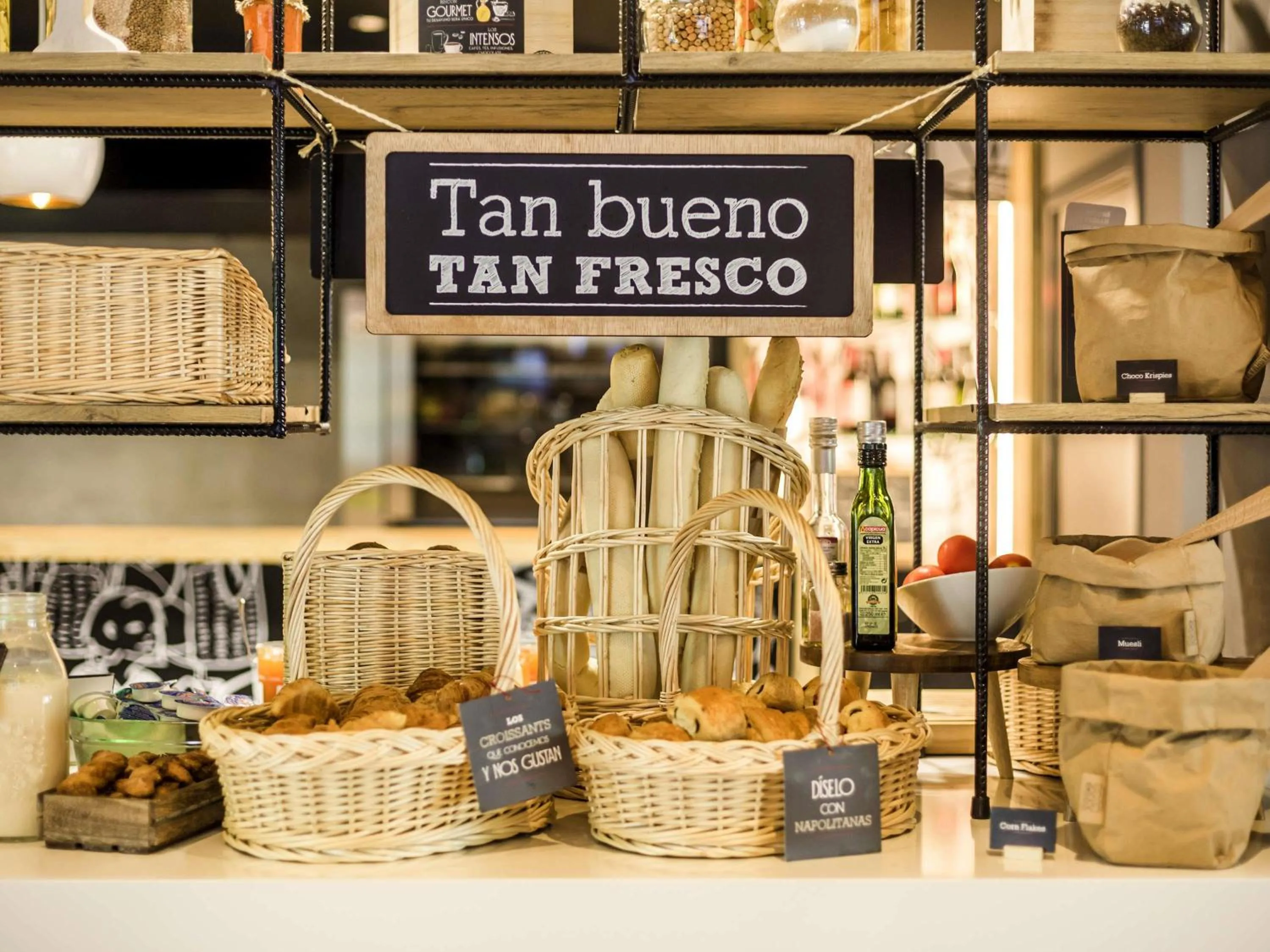 Breakfast in Ibis Montmelo Granollers