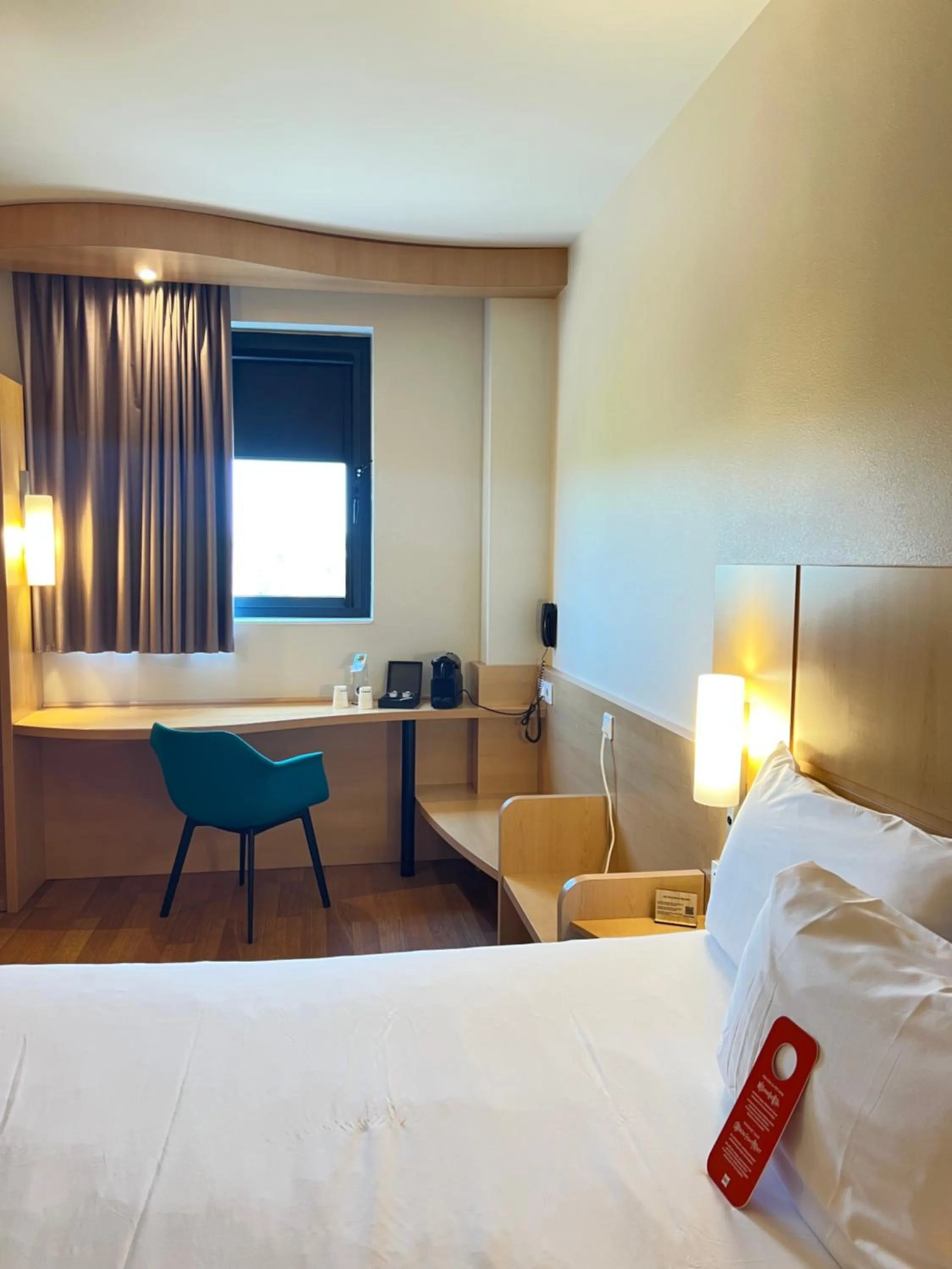 Bed in Ibis Ripollet