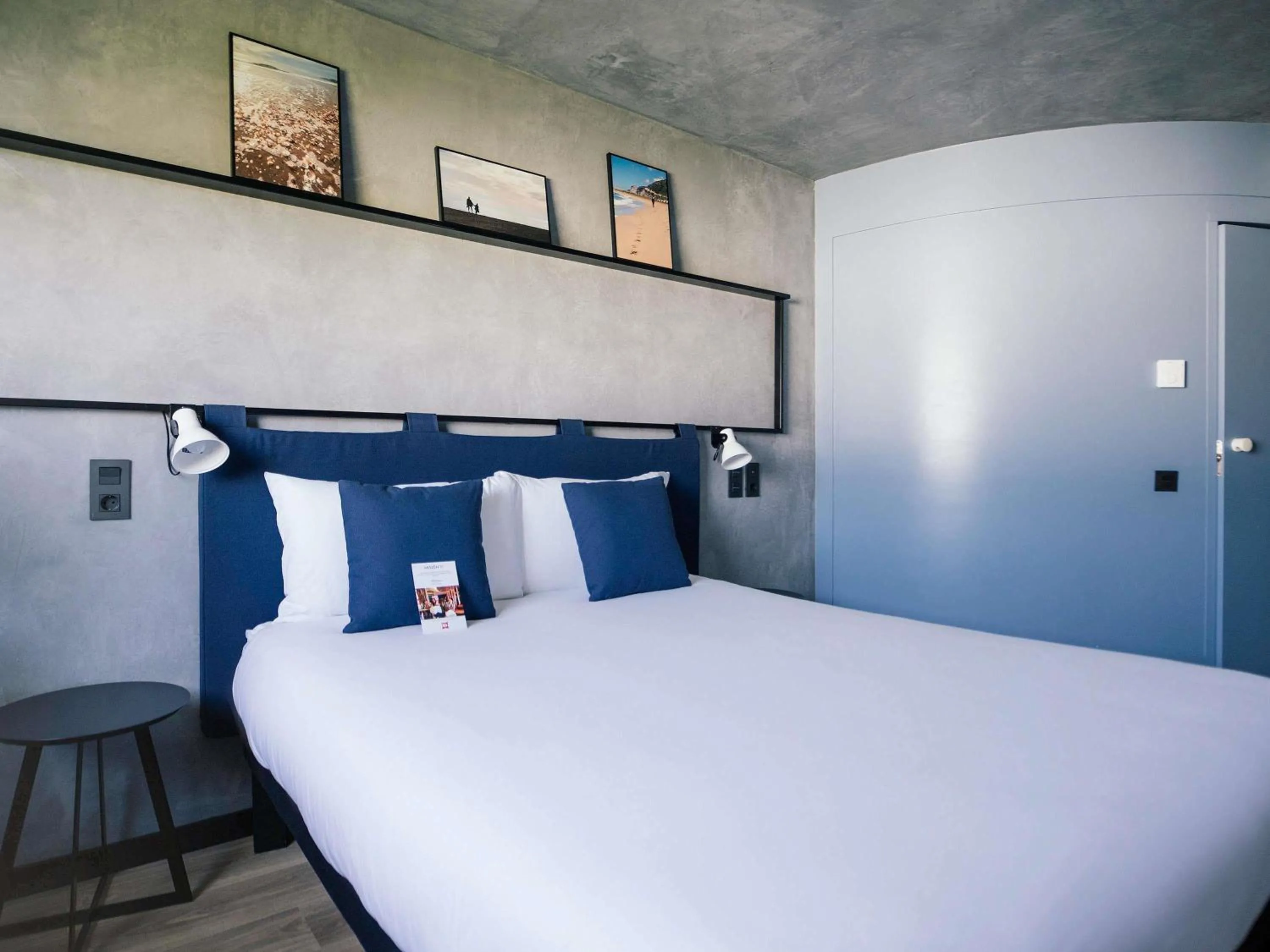 Bedroom, Bed in Ibis Barcelona Castelldefels
