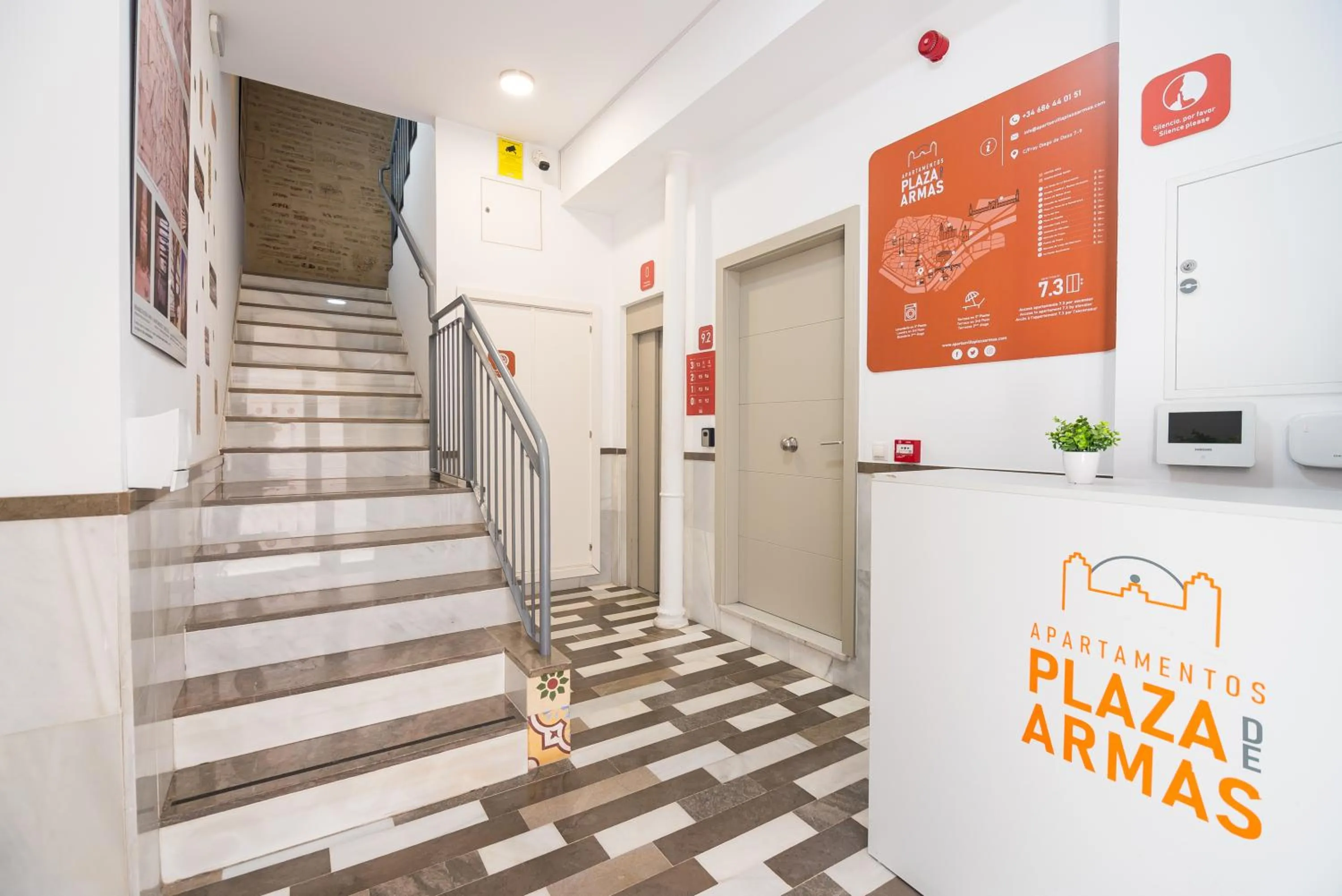 Property building in Plaza de Armas