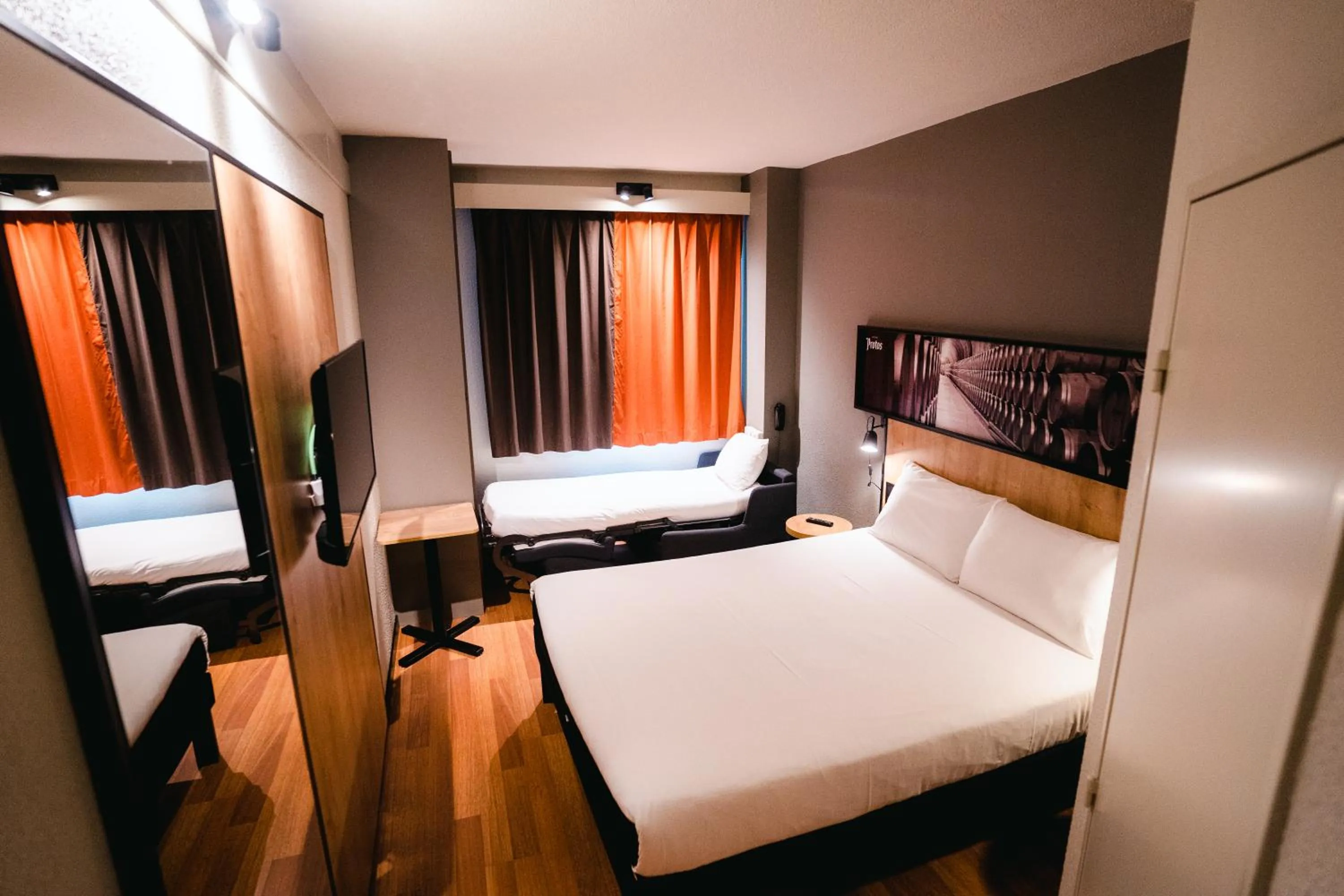 Decorative detail, Bed in Ibis Valladolid