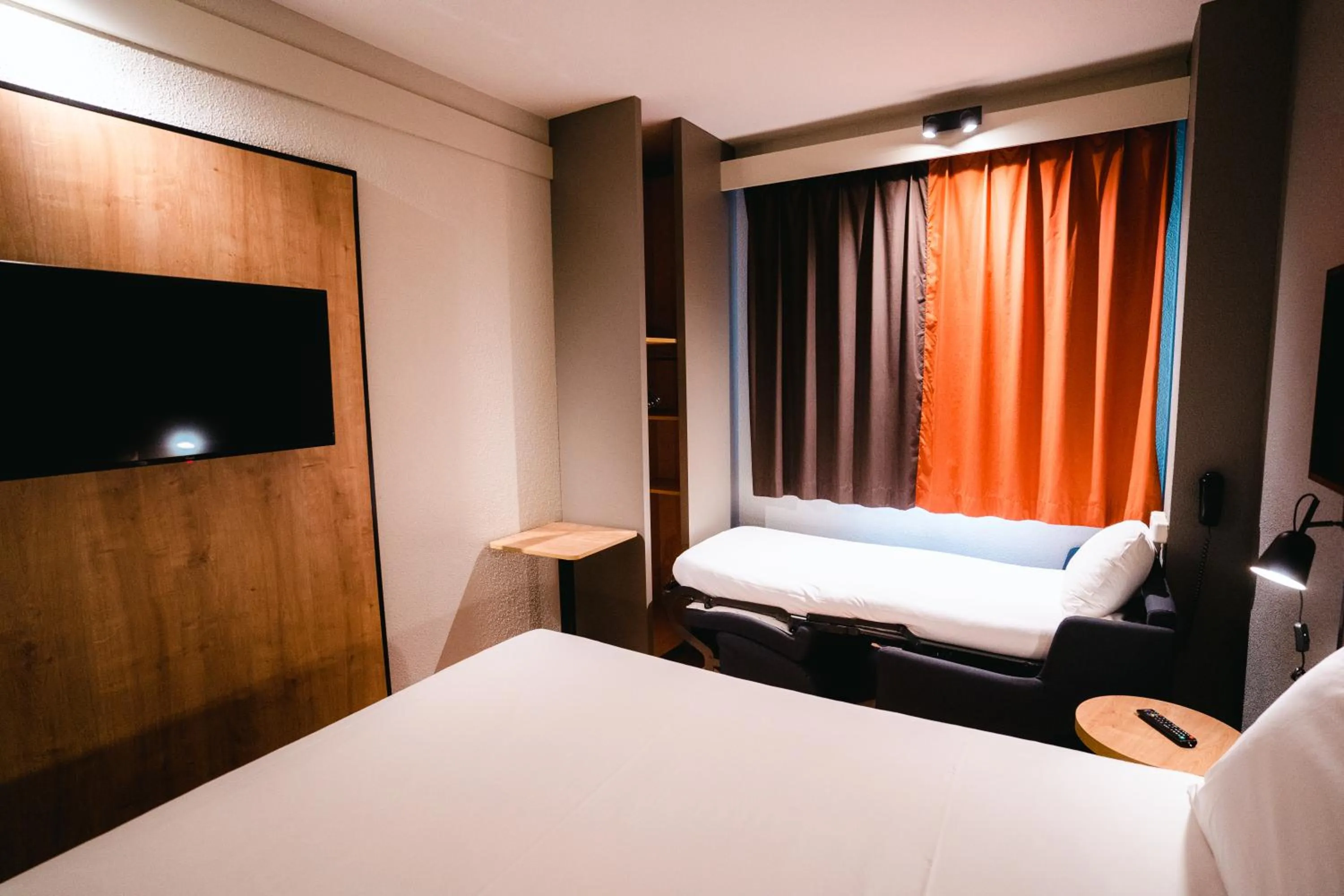 Decorative detail, Bed in Ibis Valladolid