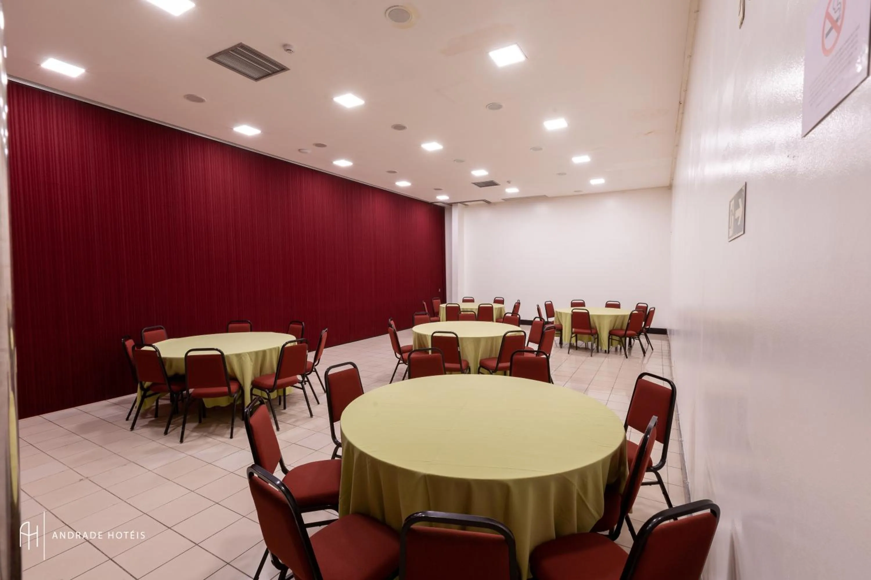 Meeting/conference room in Rede Andrade Luxor