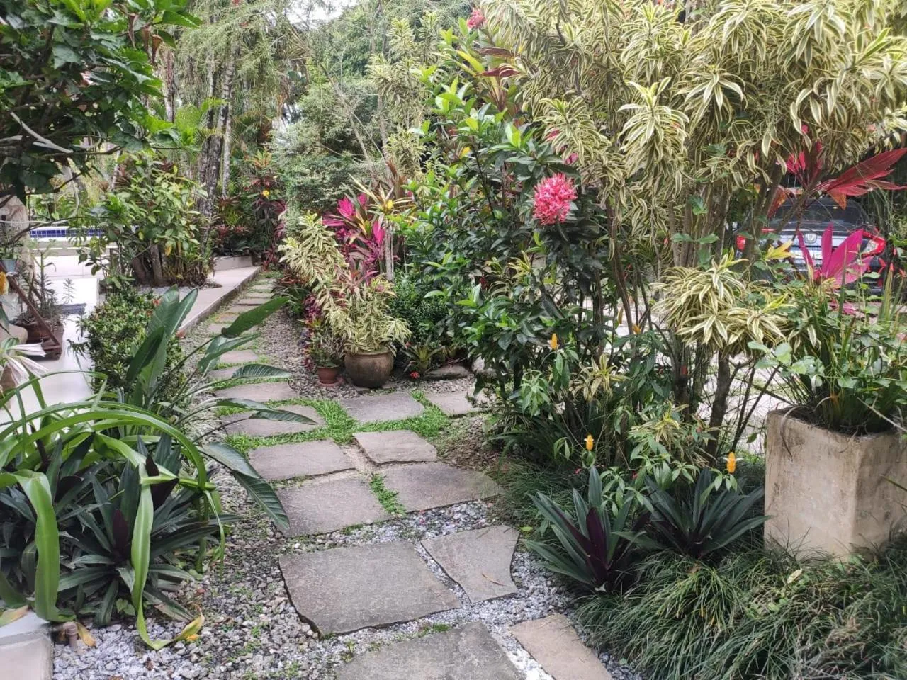 Garden view in Eliconial Paraty Pousada
