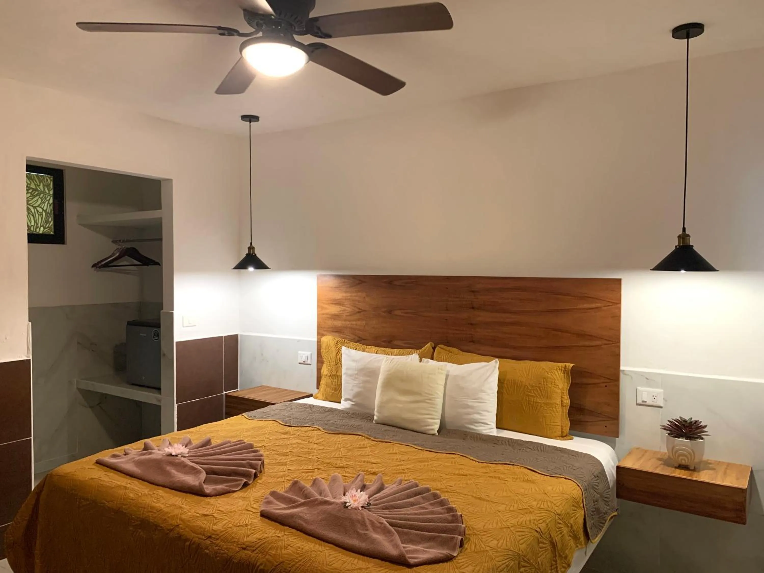 Bedroom, Bed in Hotel La Casa del Capi