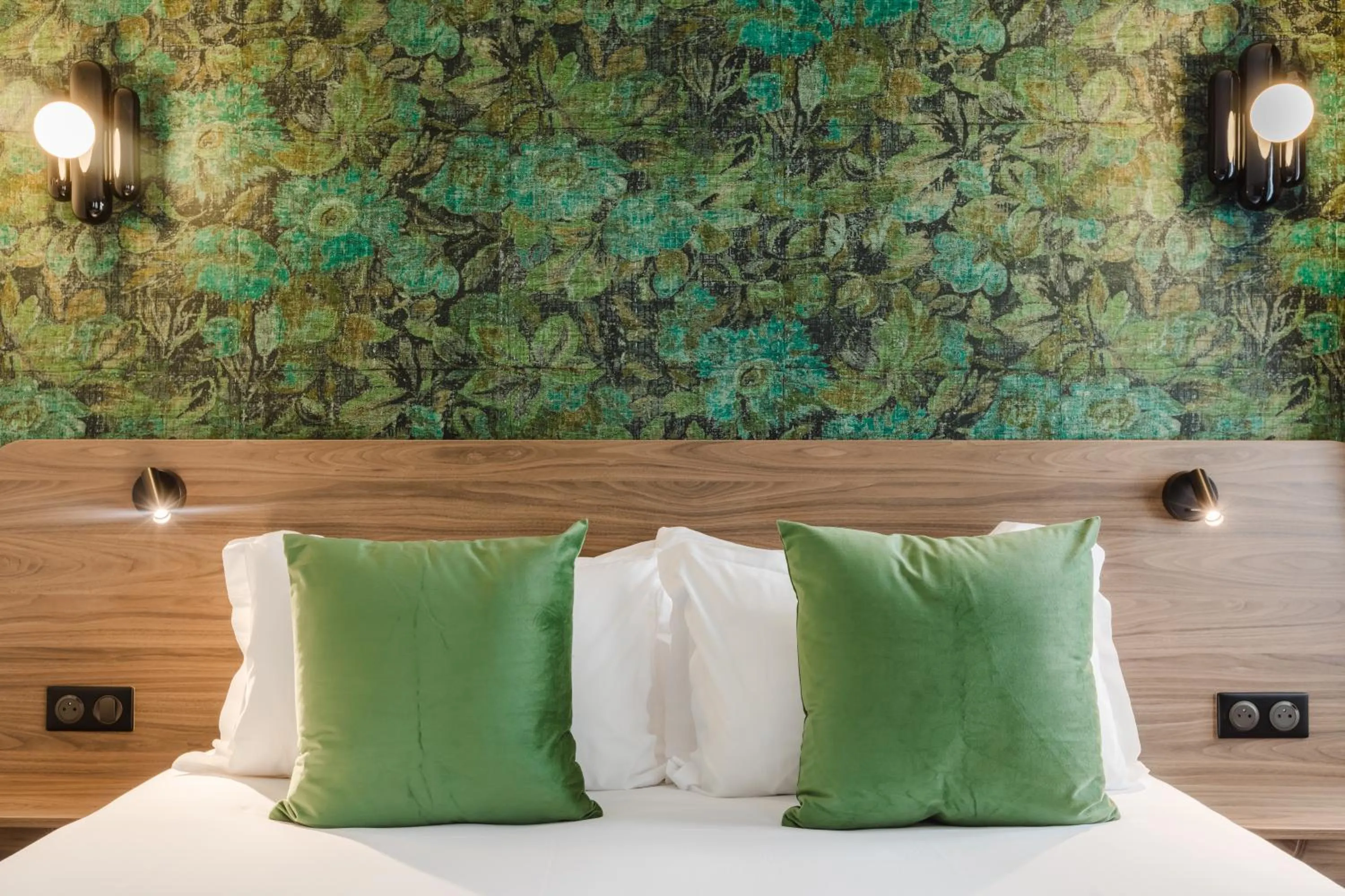 Bed in Hotel Prince Albert Opéra