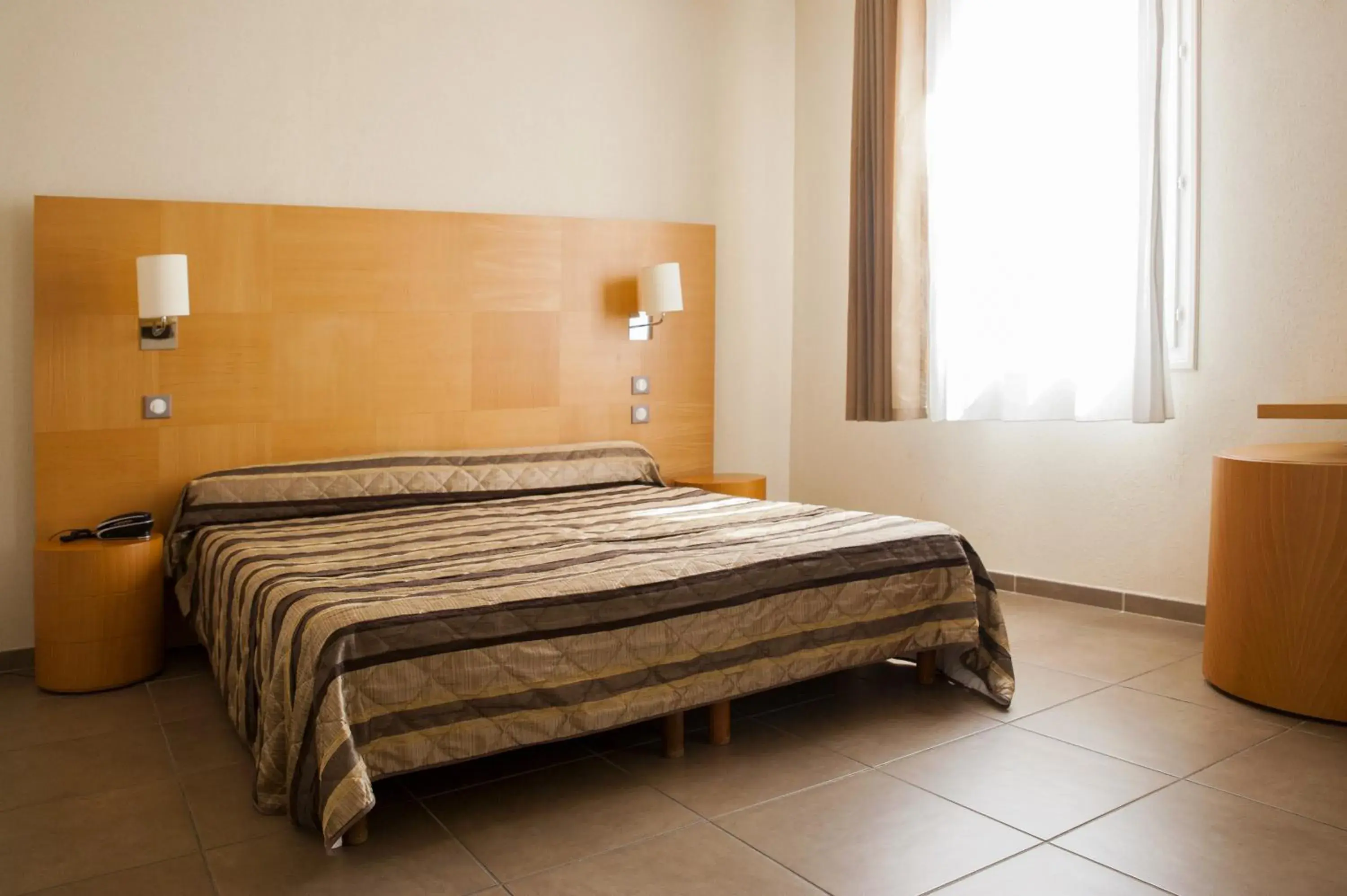 Superior Room in Splendid Hôtel Superior Room in Splendid Hôtel