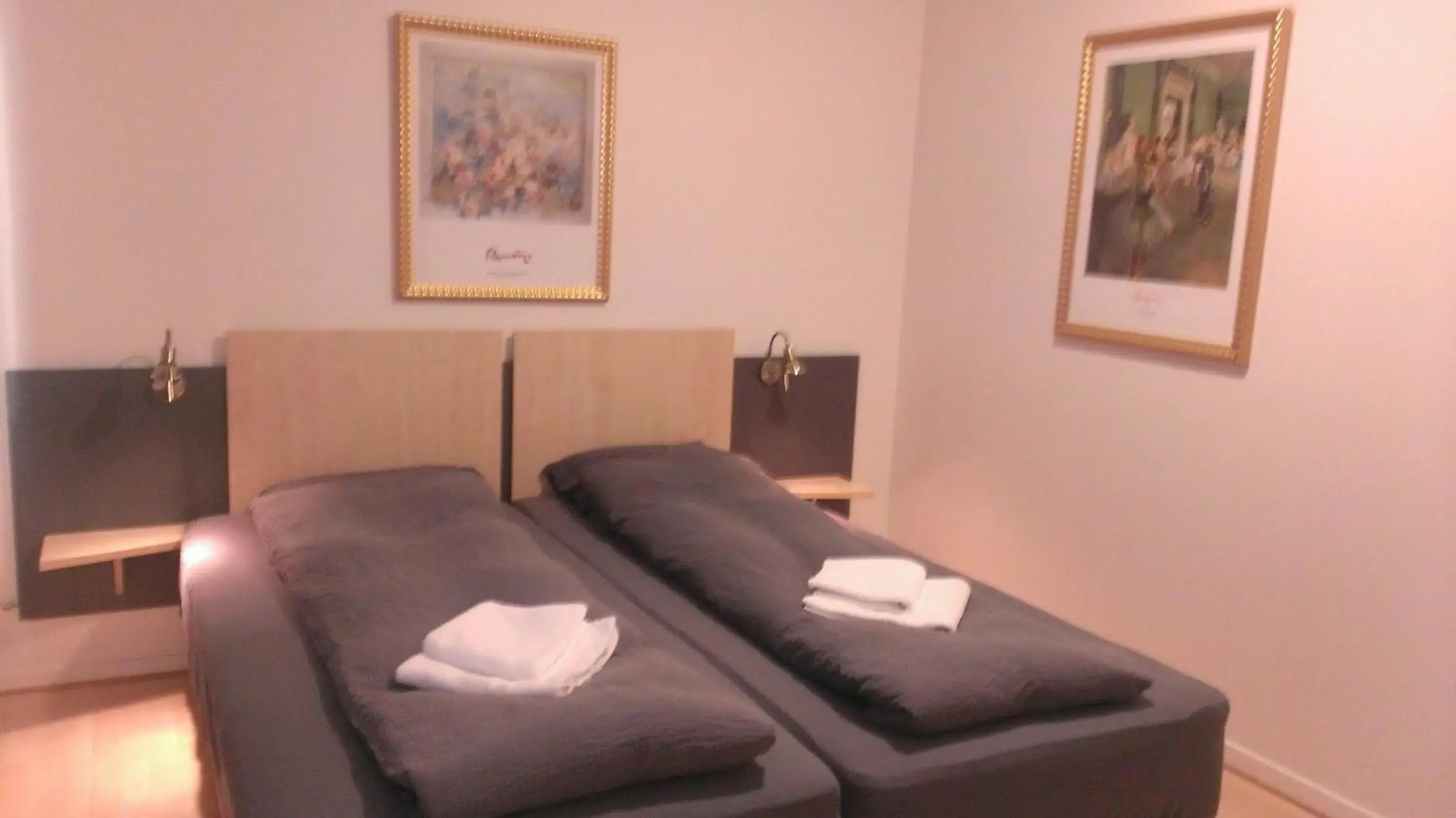 Twin Room in 62N Guesthouse - City Center Twin Room in 62N Guesthouse - City Center