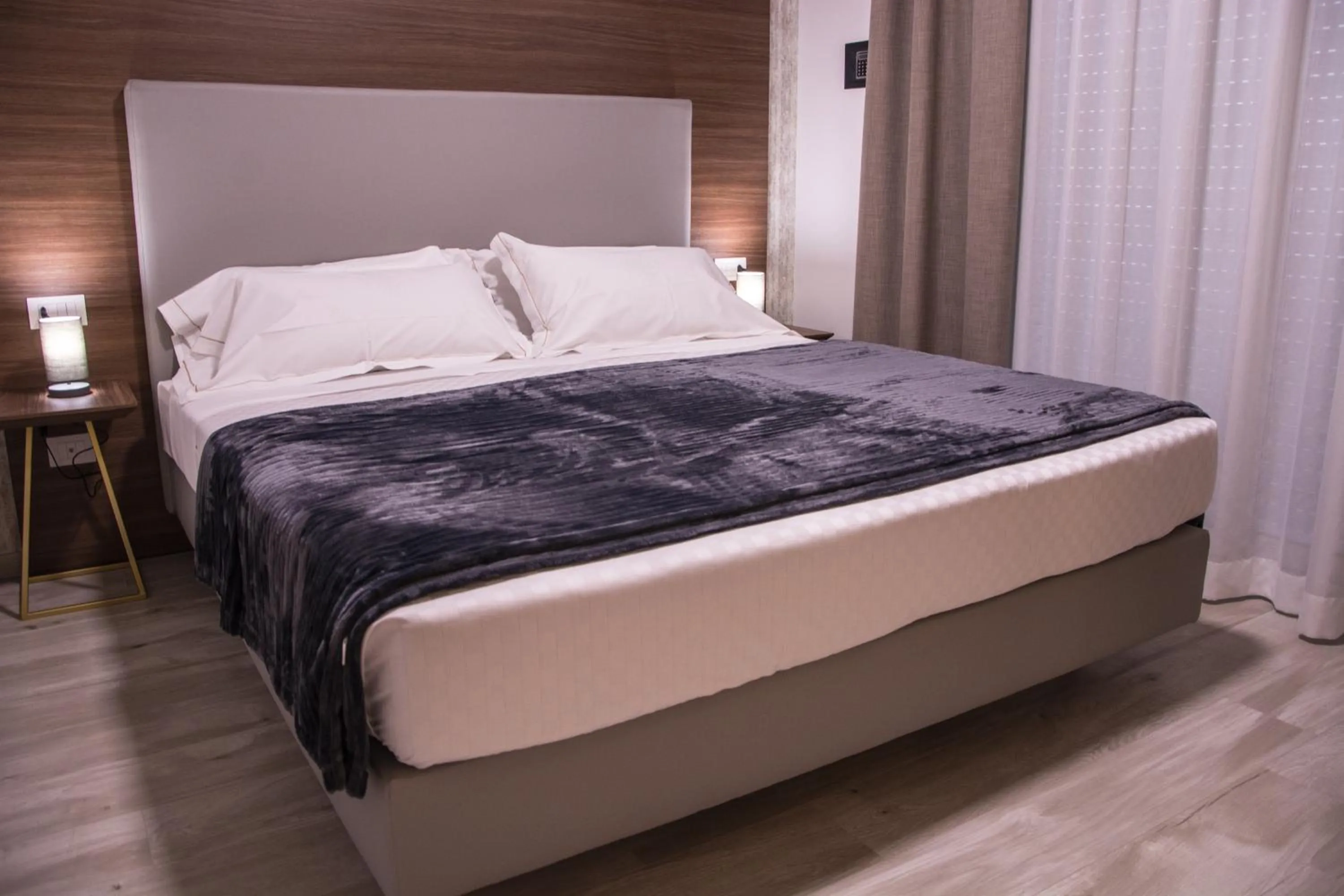 Photo of the whole room, Bed in 8room Hotel