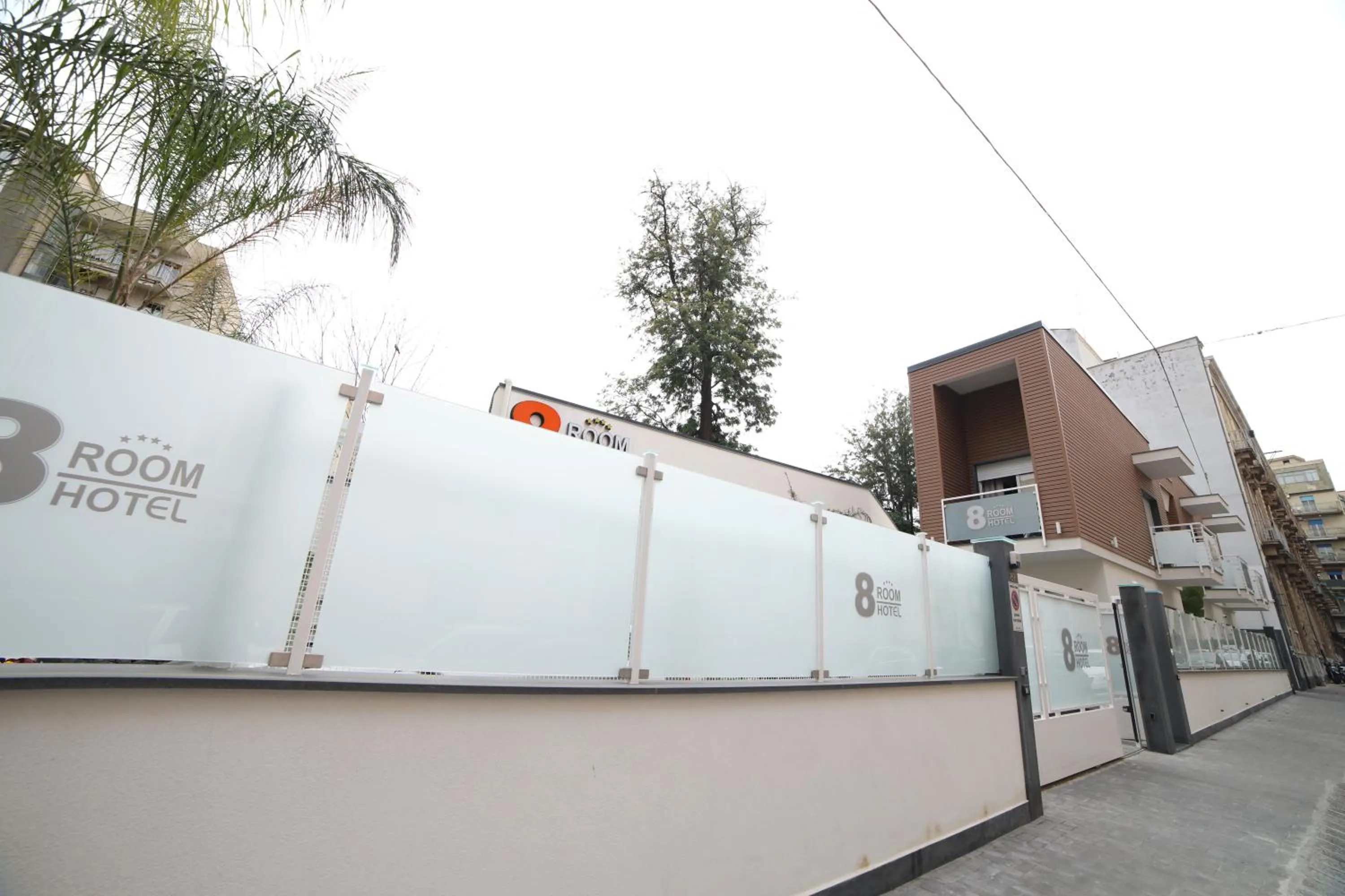 Property building in 8room Hotel