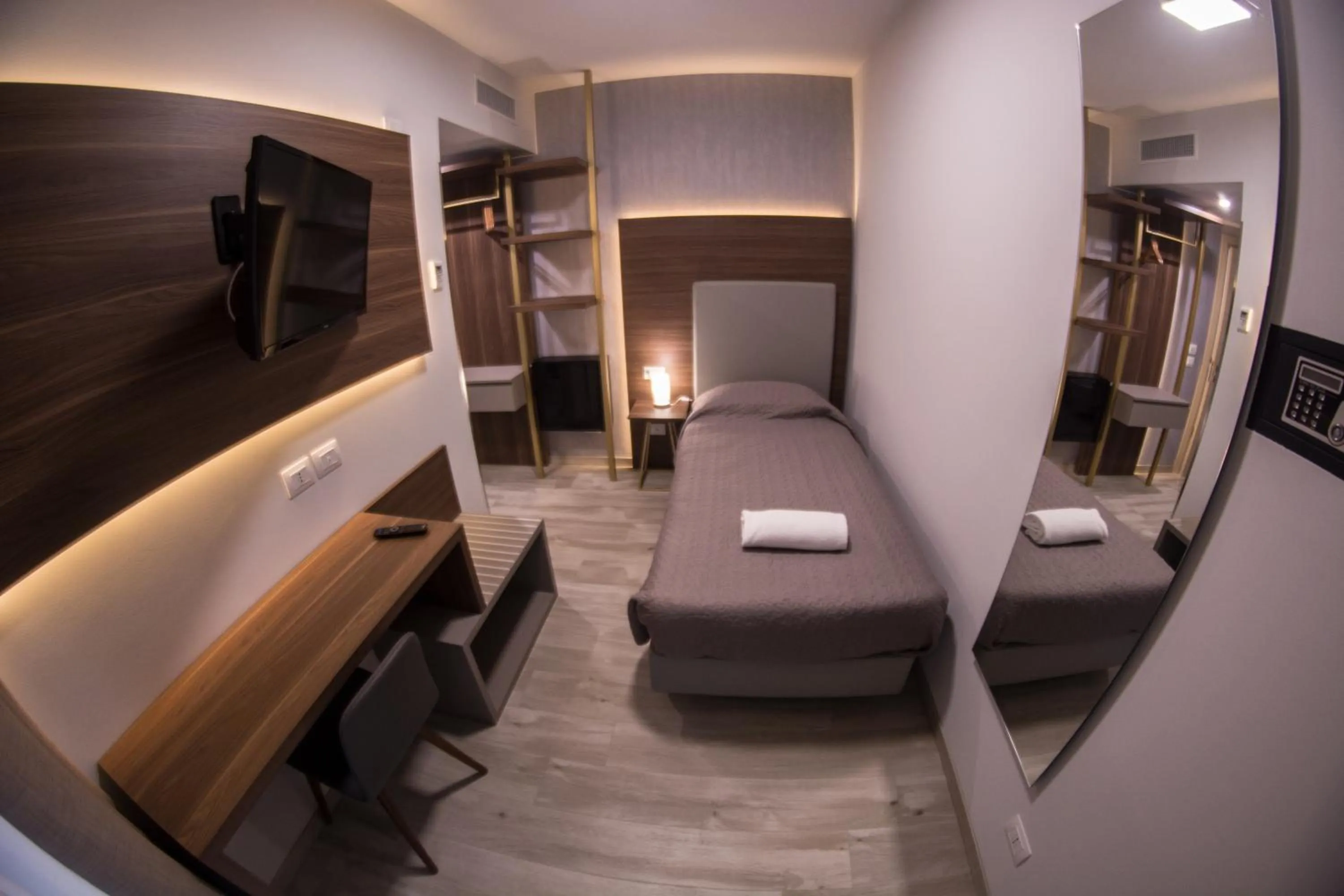 Photo of the whole room, Bed in 8room Hotel