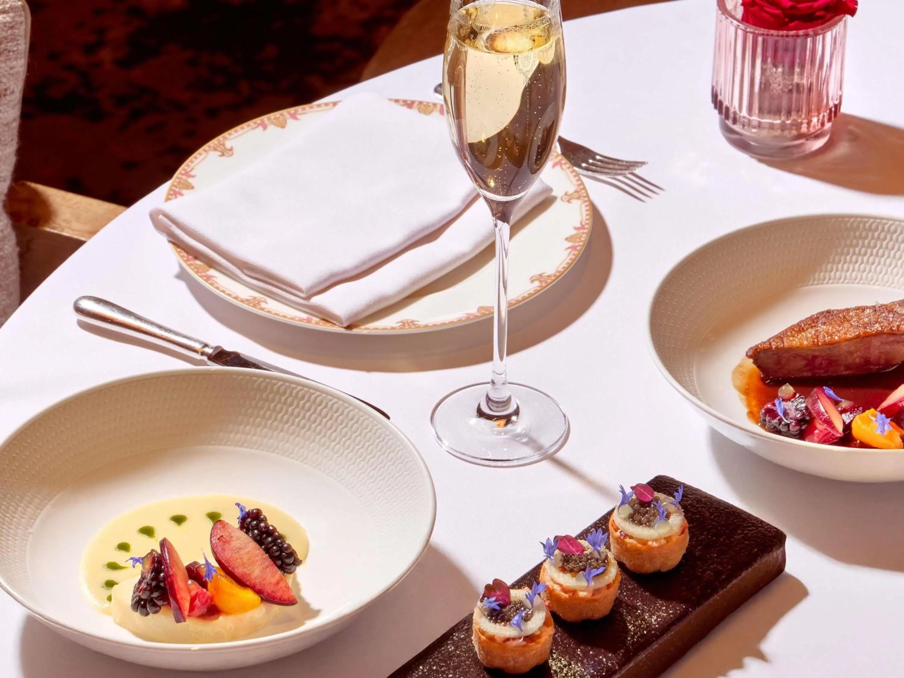 Restaurant/places to eat in The Savoy