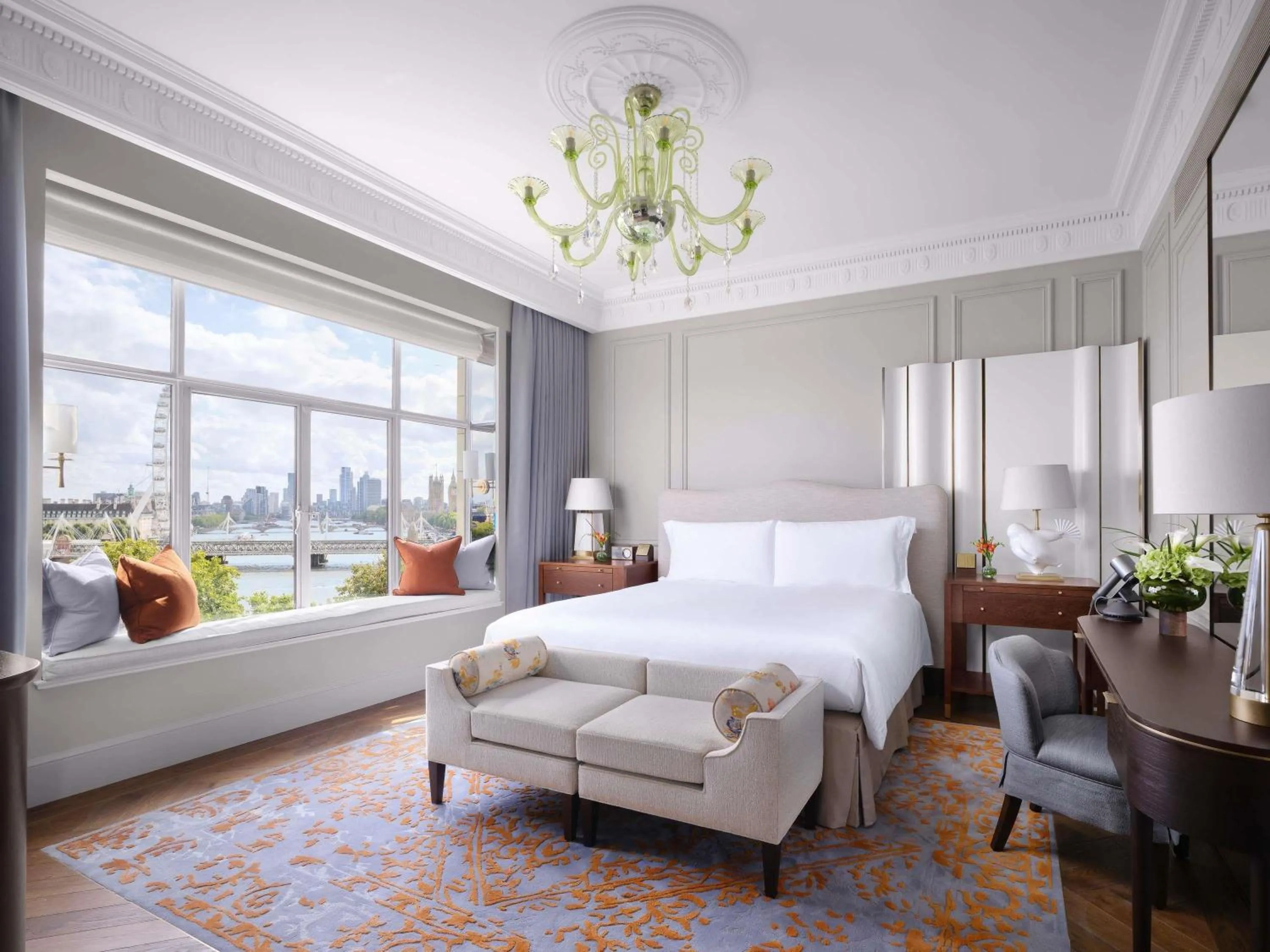 Bedroom, Bed in The Savoy