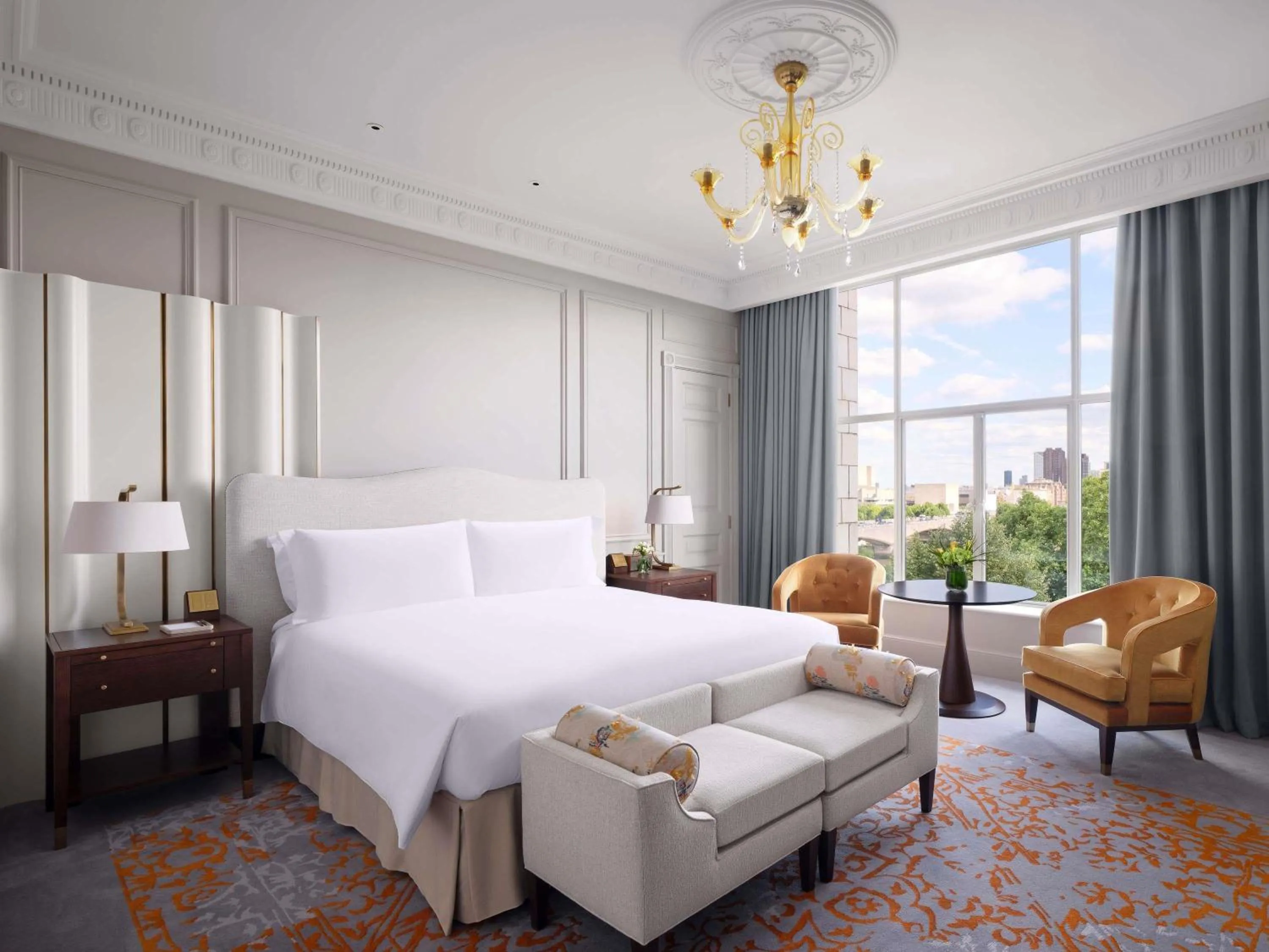 Bedroom, Bed in The Savoy