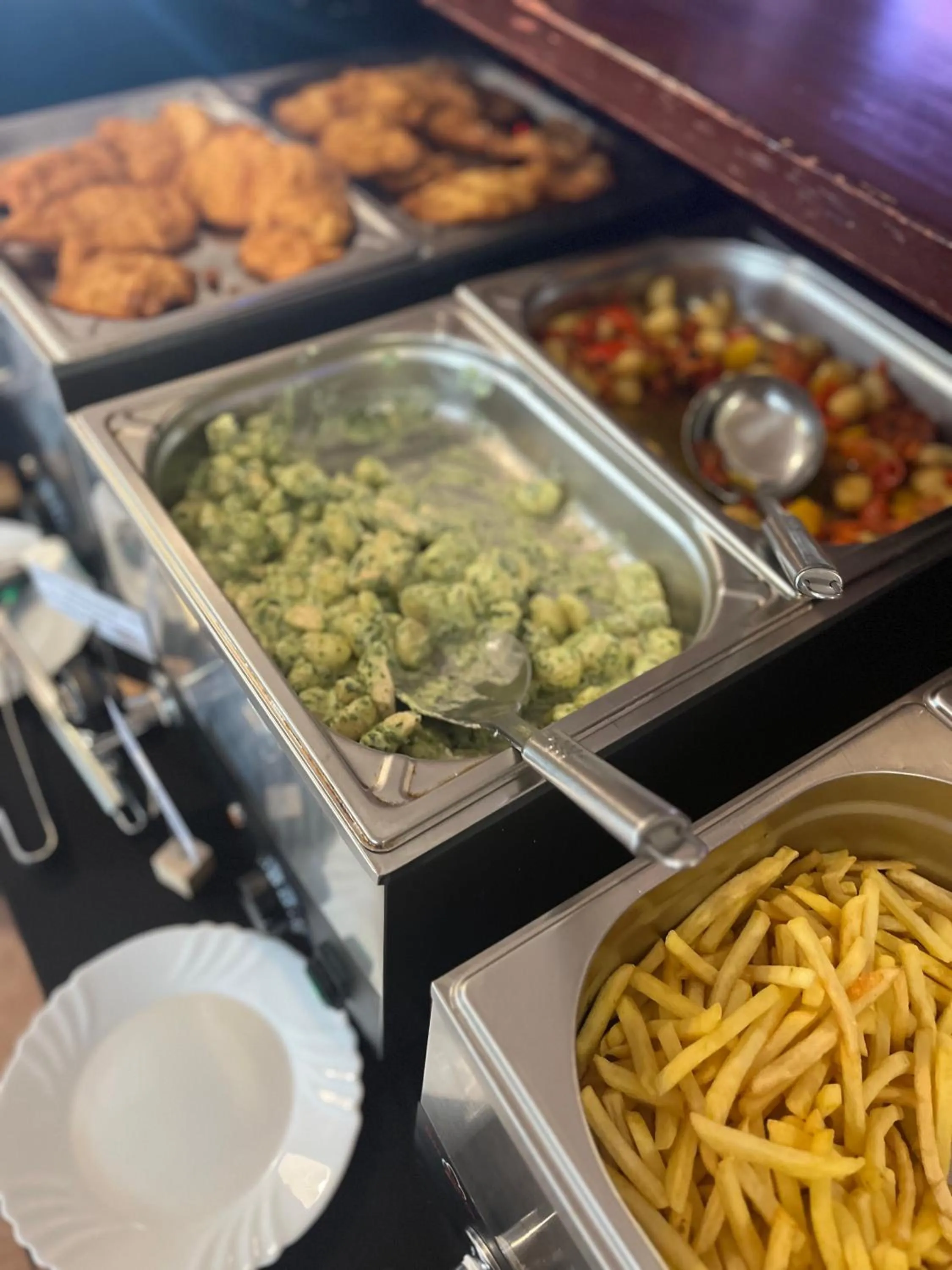 Restaurant/places to eat in Parkhotel Terezín