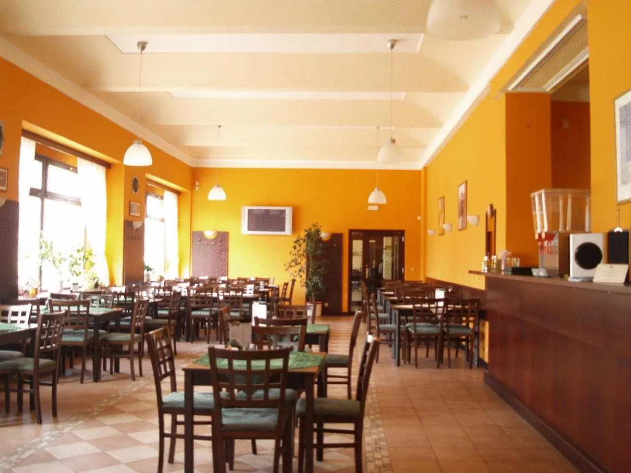 Restaurant/places to eat in Parkhotel Terezín